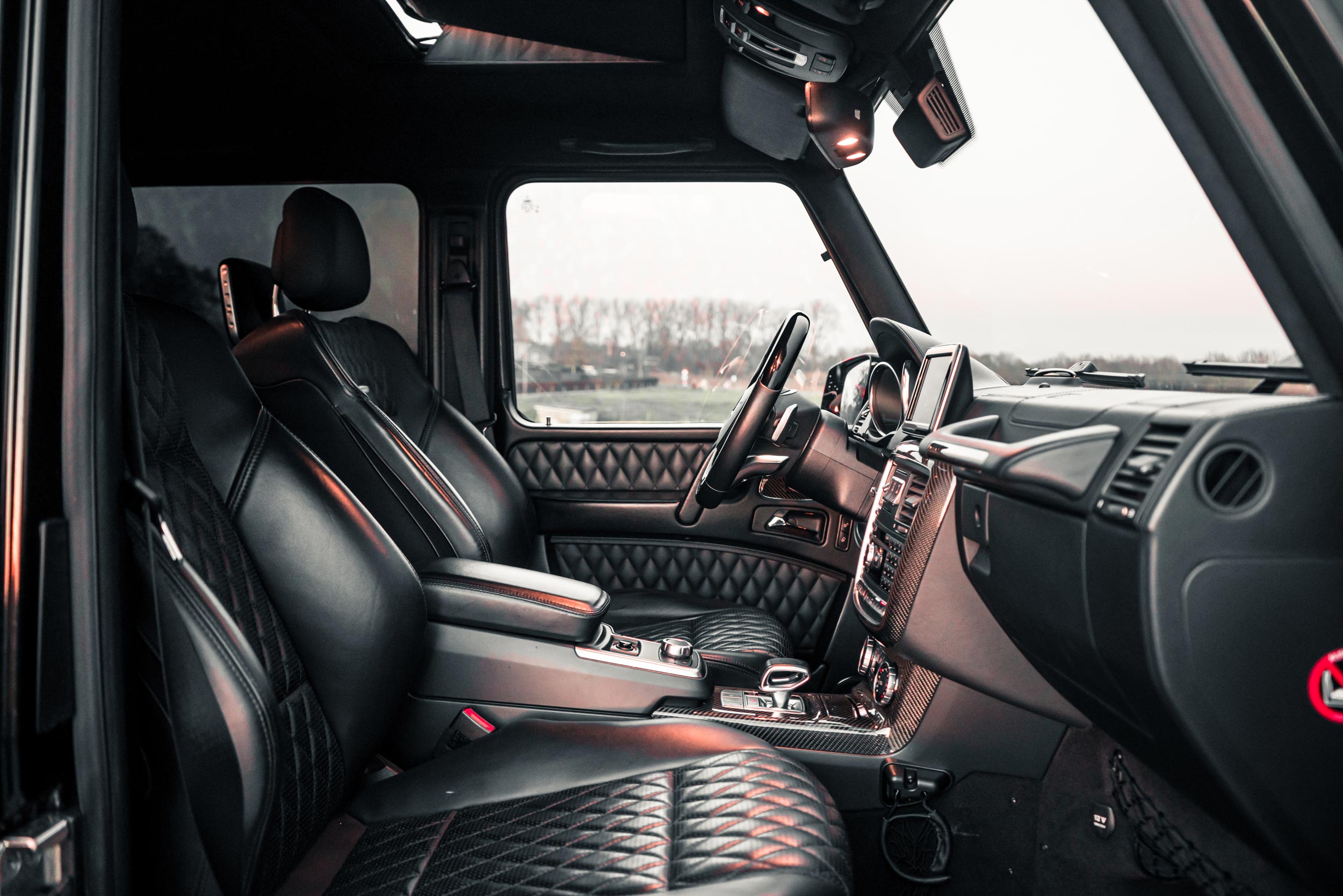 Mercedes Benz G63 AMG 5.5 V8 | BRABUS OPTIK photo 38