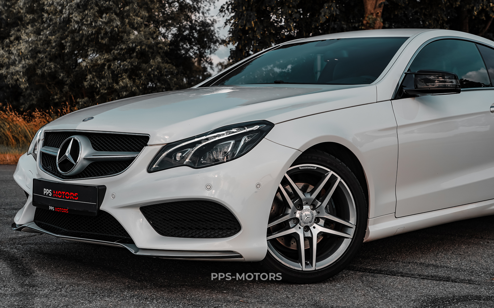 Mercedes Benz E220 COUPÉ photo 11