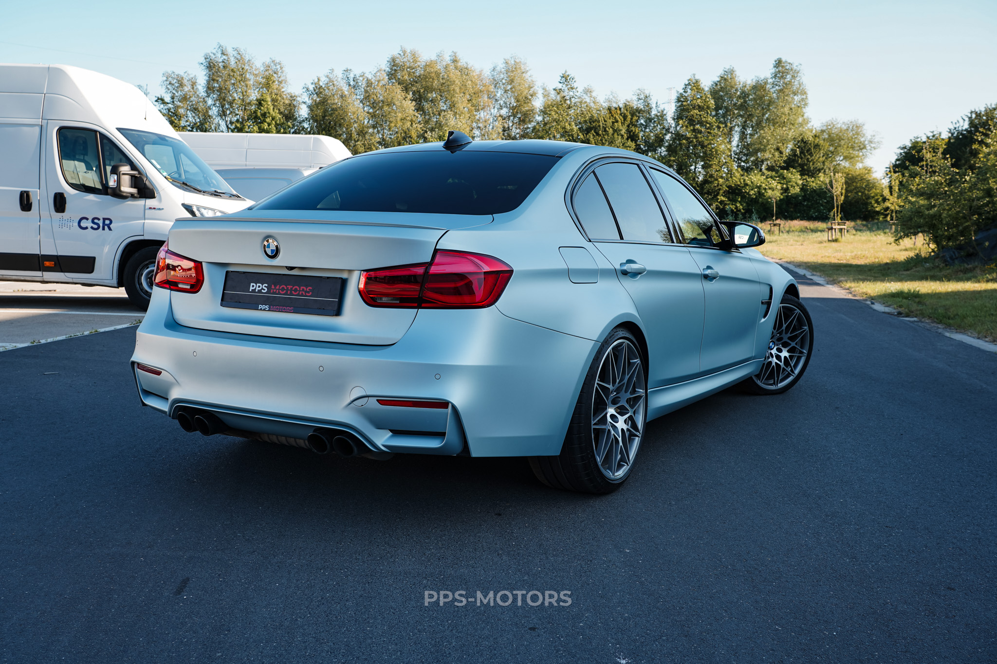 BMW M3 COMPETITION INDIVIDUAL photo 21