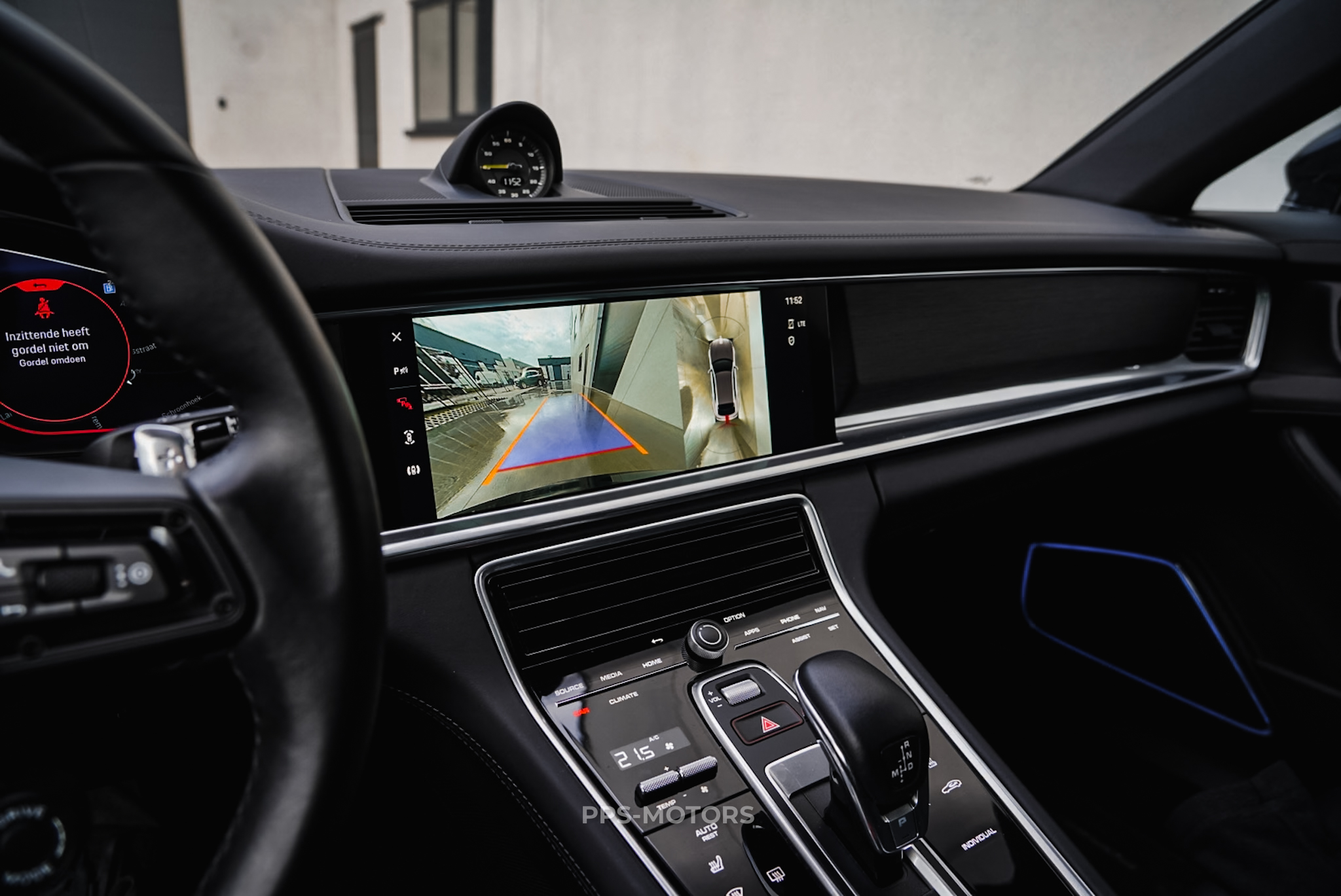 Porsche PANAMERA SPORT TURISMO 4 E-HYBRID photo 13