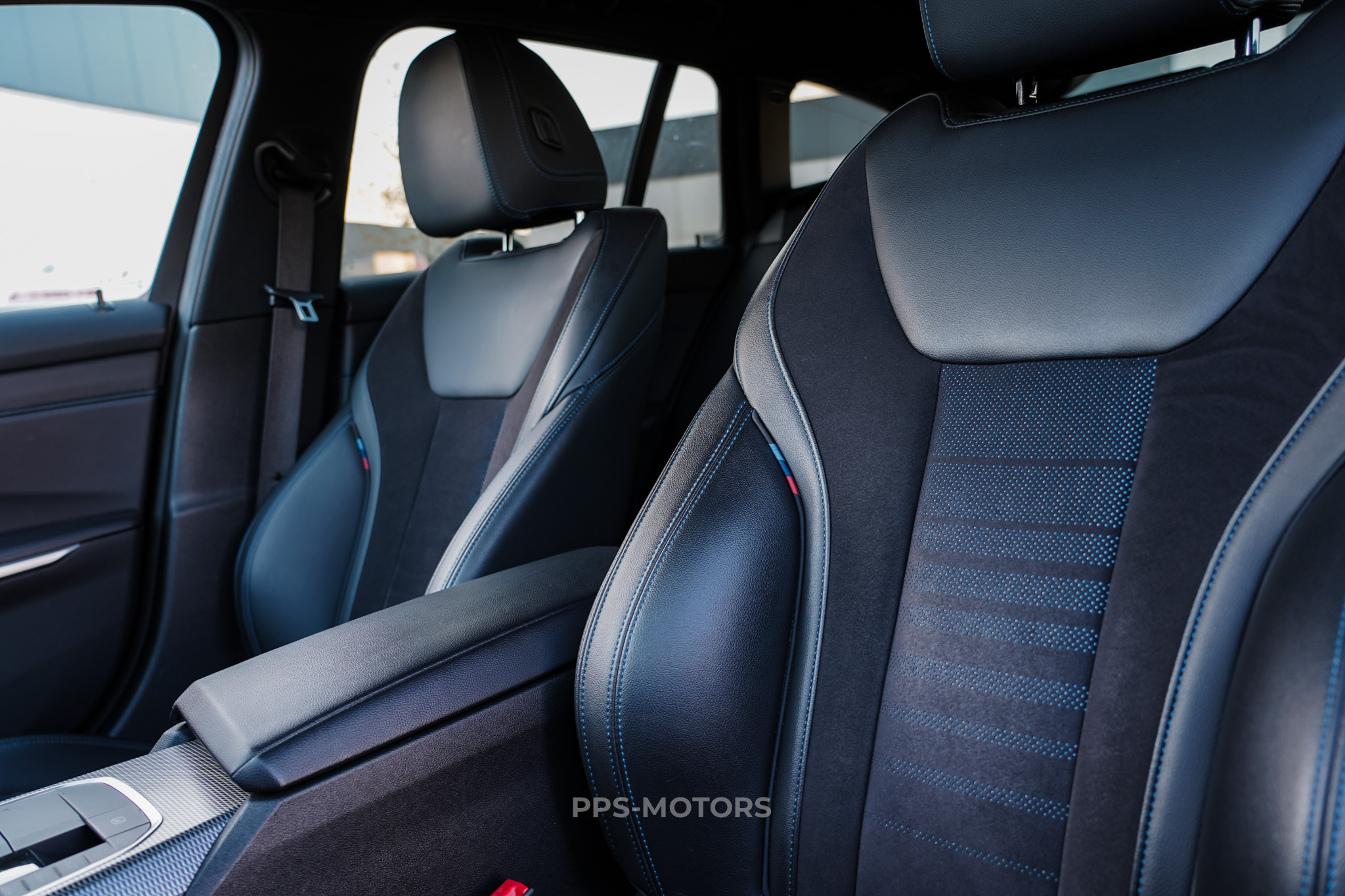 BMW 320e HYBRID TOURING M-PAKKET foto 24