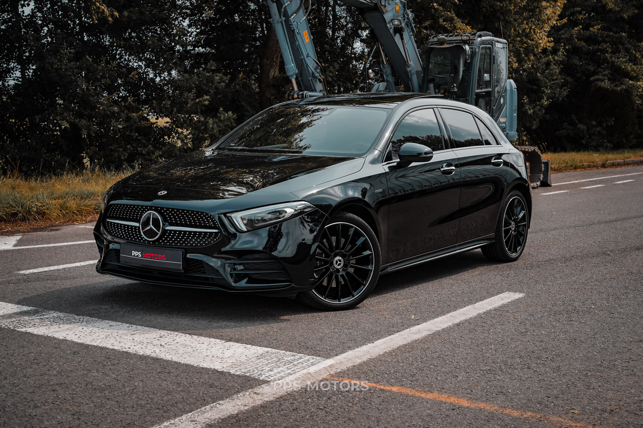 Mercedes Benz A250 AMG-PACK photo 2