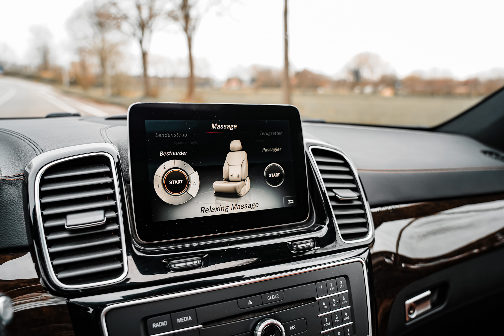 Mercedes Benz GLE 250 4-MATIC AMG PAKKET photo 23