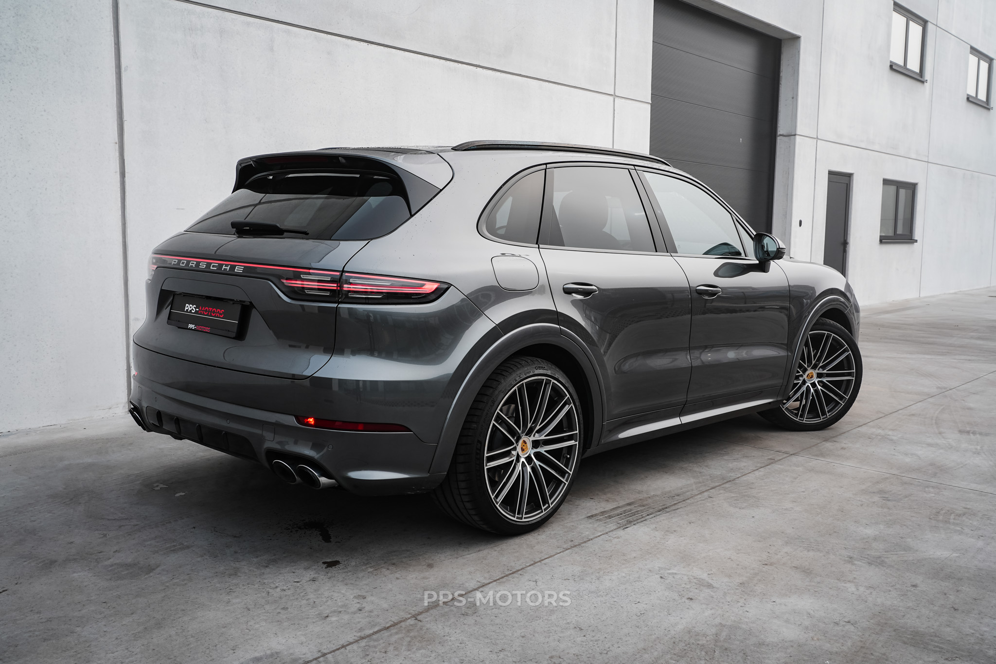 Porsche CAYENNE 3.0i V6 photo 5