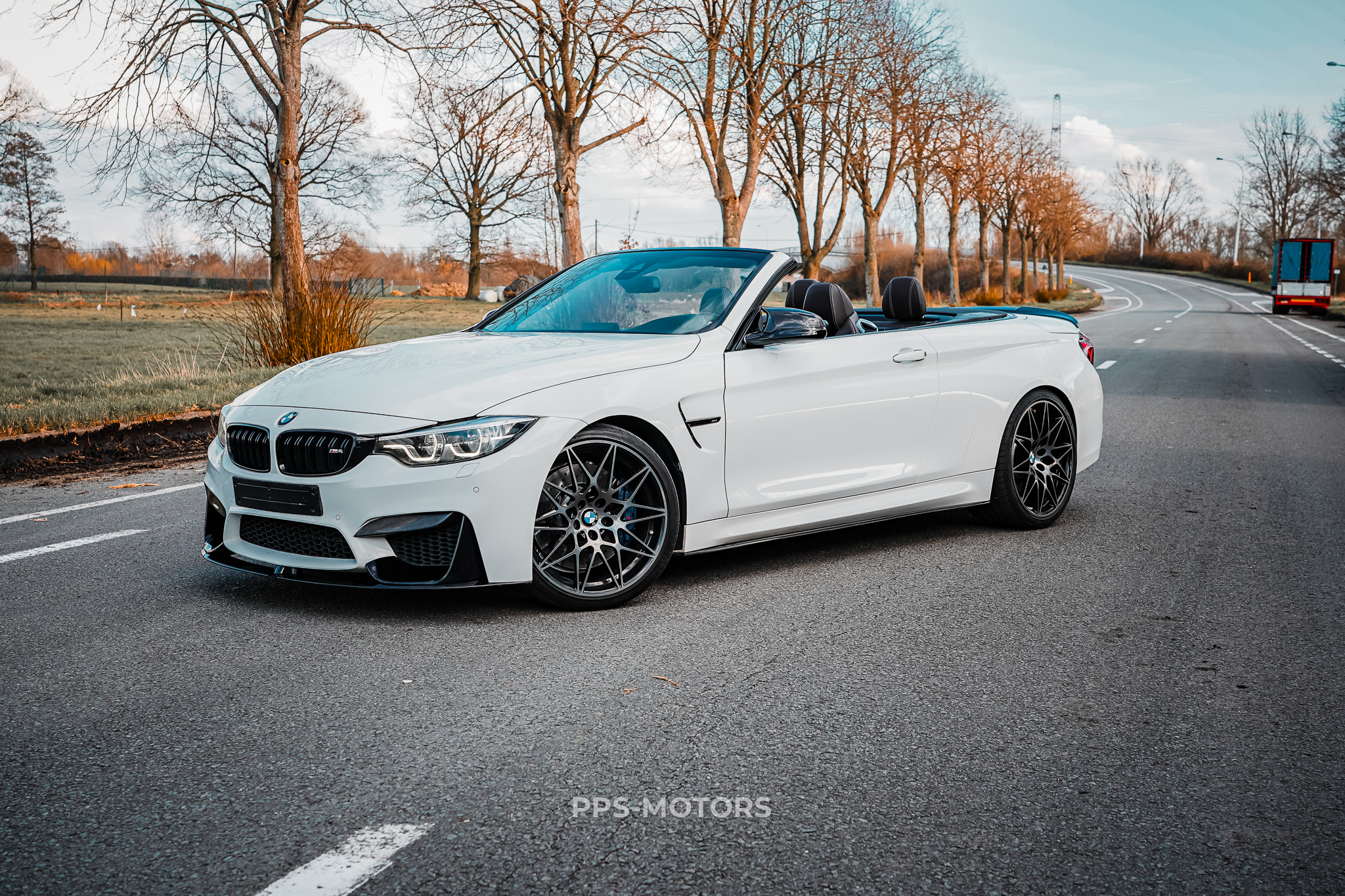 BMW M4 3.0 CABRIO INDIVIDUAL PACK photo 21
