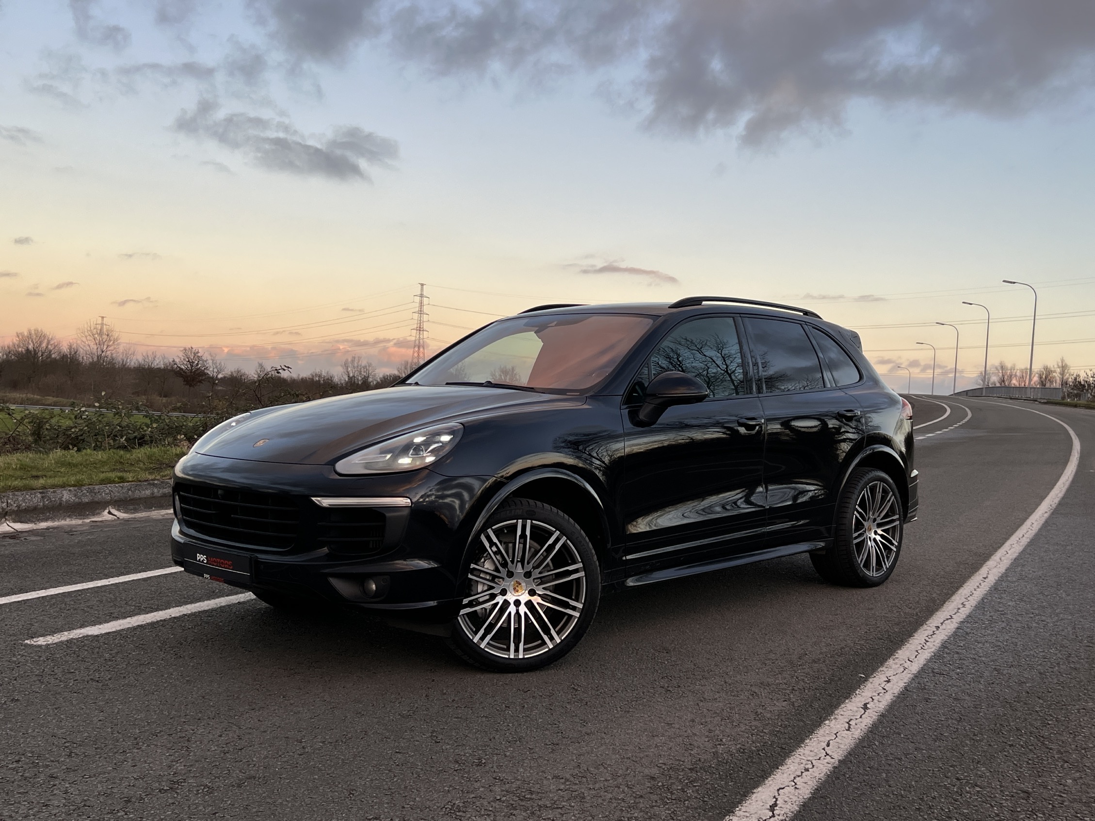 Porsche CAYENNE S 4.2 V8 PLATINUM EDITION photo 1