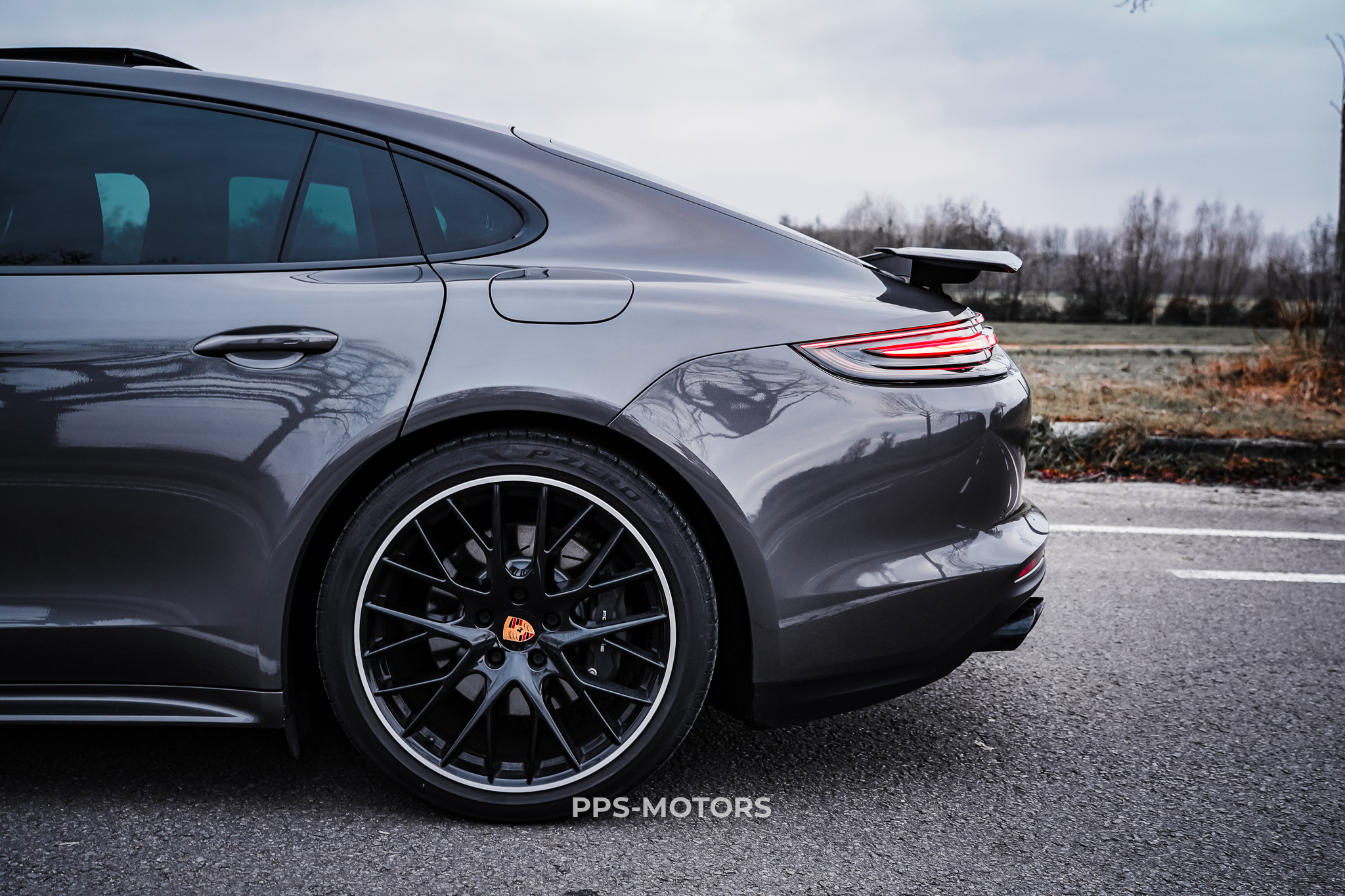Porsche PANAMERA 4 E-HYBRID photo 29