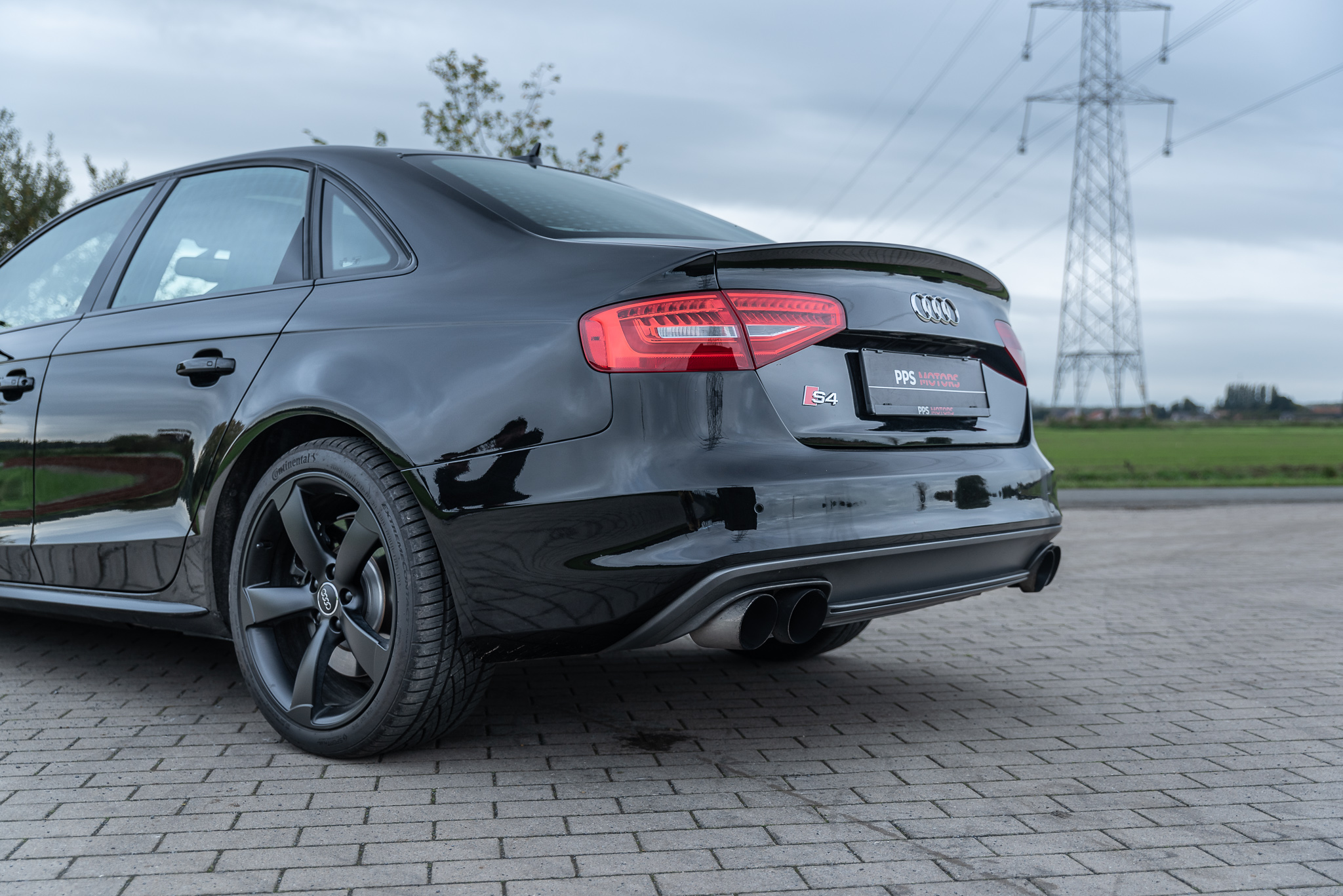 Audi S4 3.0 V6 QUATTRO MILLTEK photo 9