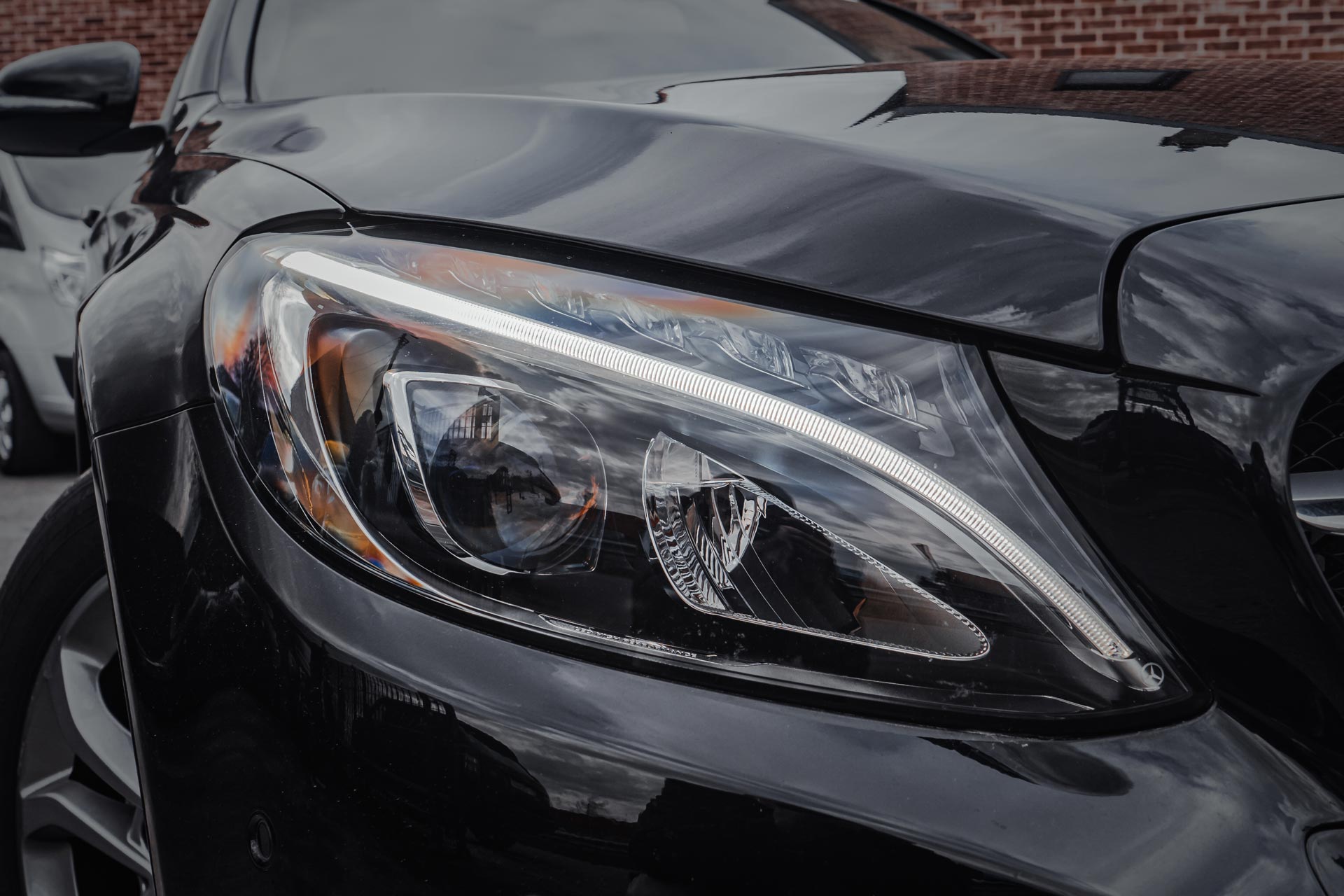 Mercedes Benz C180 photo 8