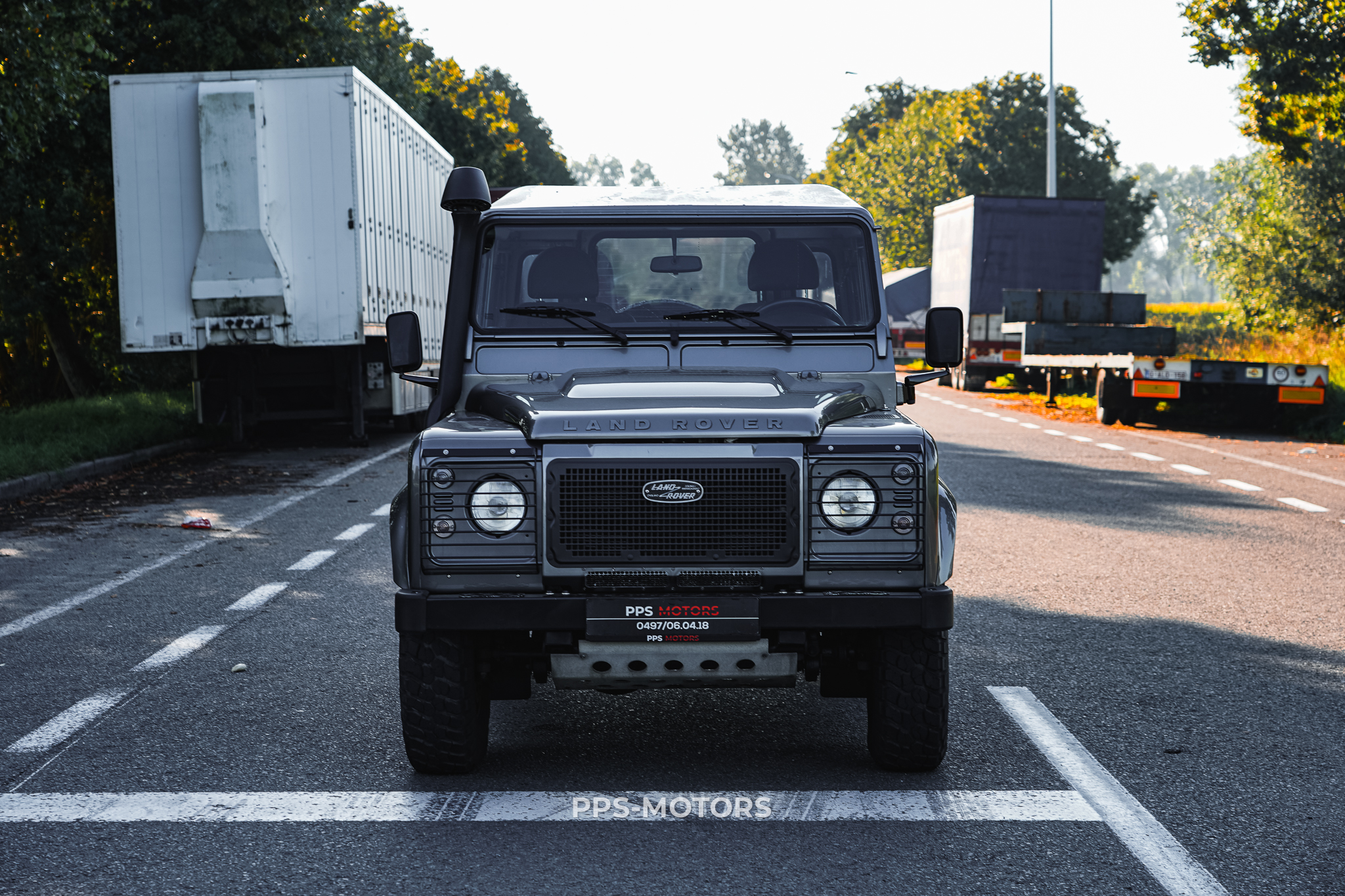 Land Rover DEFENDER 90 TD4 photo 13