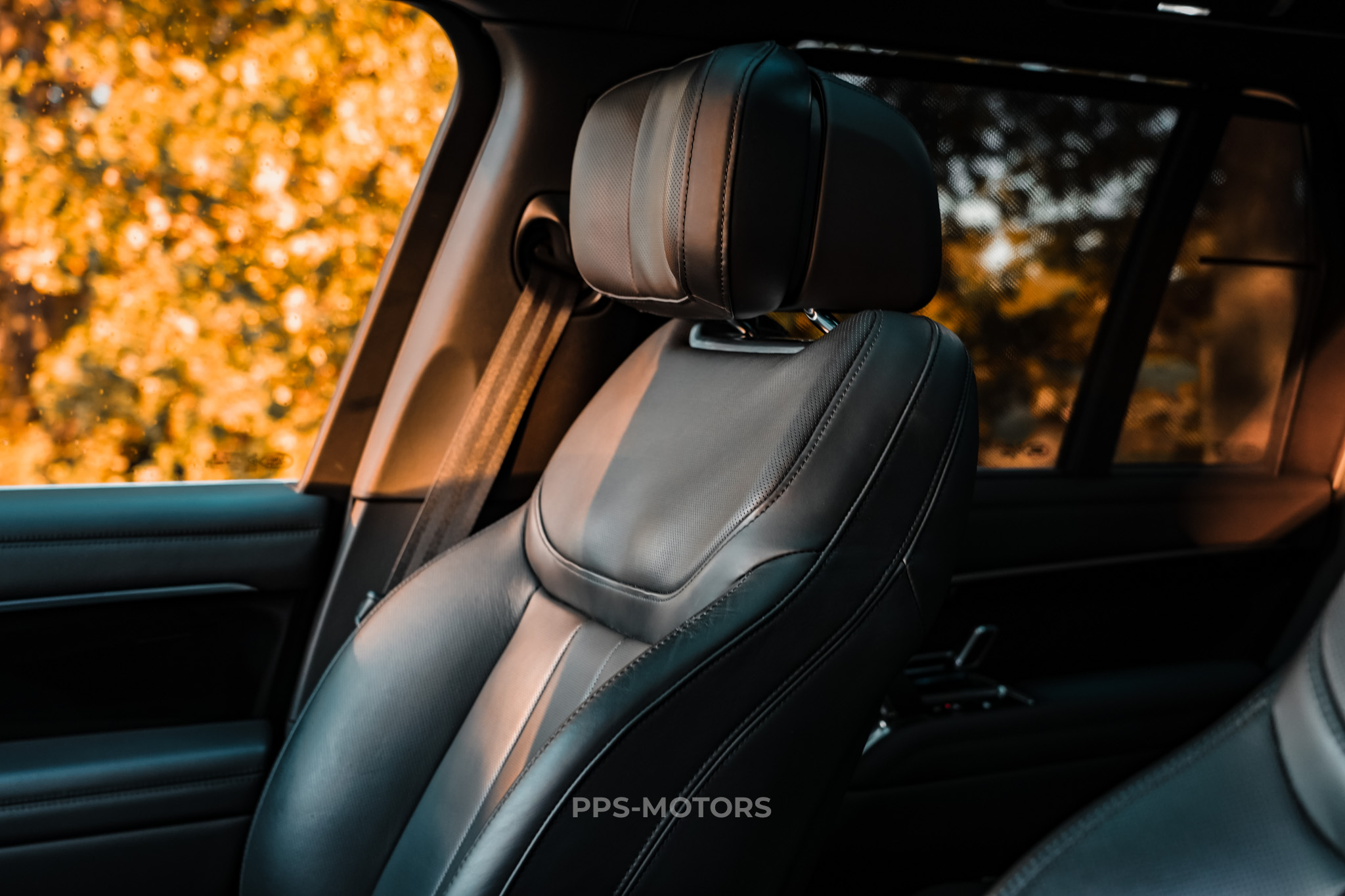 Land Rover RANGE ROVER D300 AUTOBIOGRAPHY photo 17
