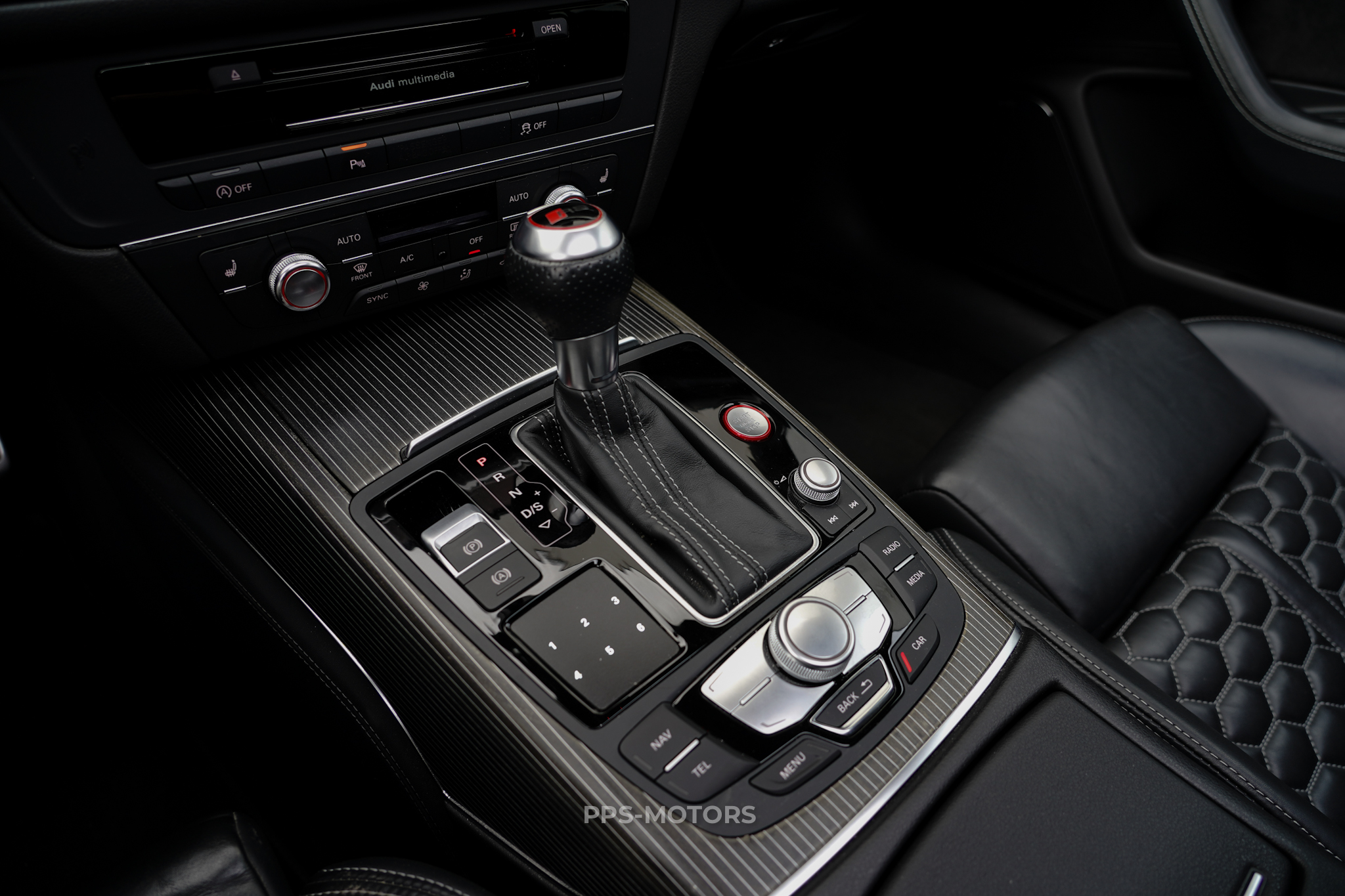 Audi RS6 4.0 V8 PERFORMANCE photo 17