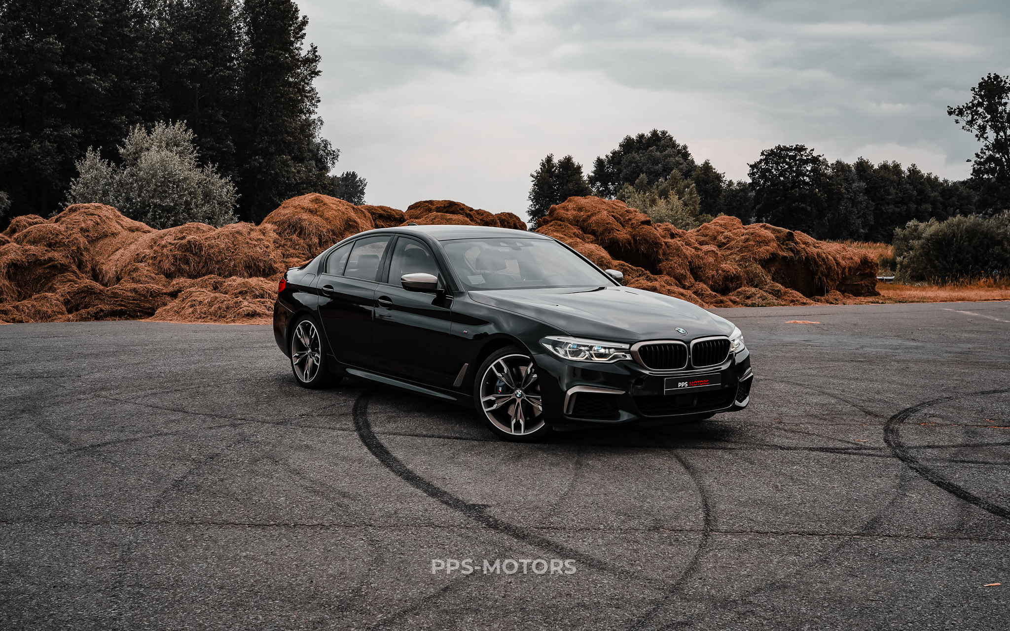 BMW M550d xAS photo 39