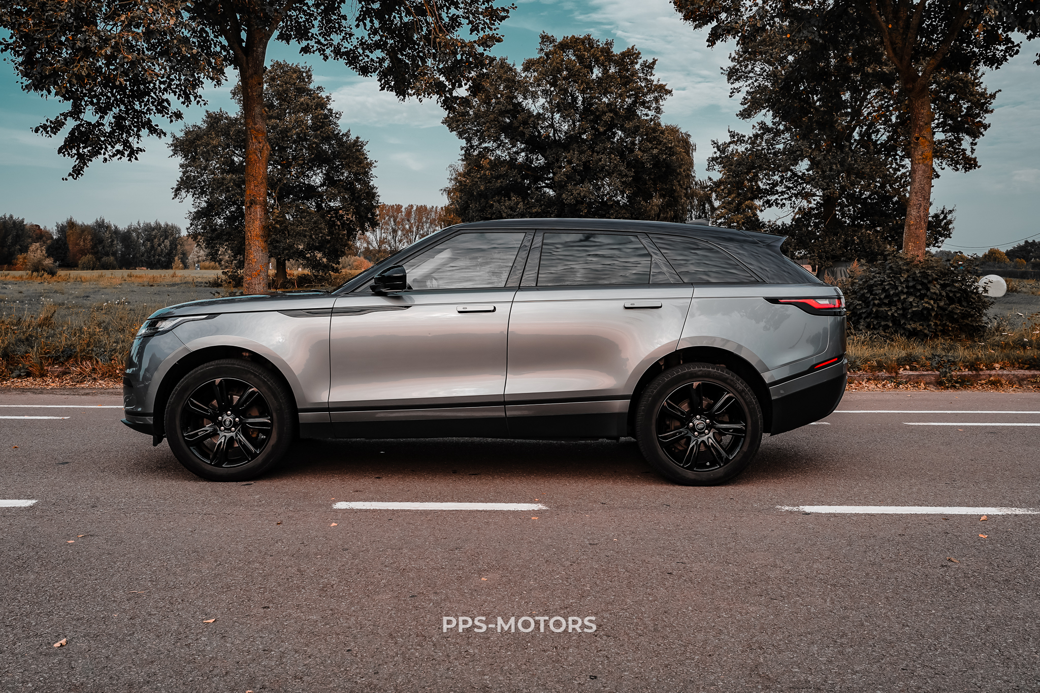 Land Rover RANGE ROVER VELAR photo 5