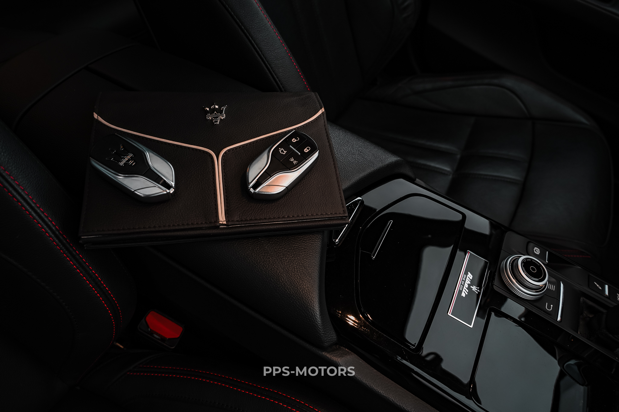 Maserati GHIBLI 3.0 V6 RIBELLE 1 OF 200 photo 40