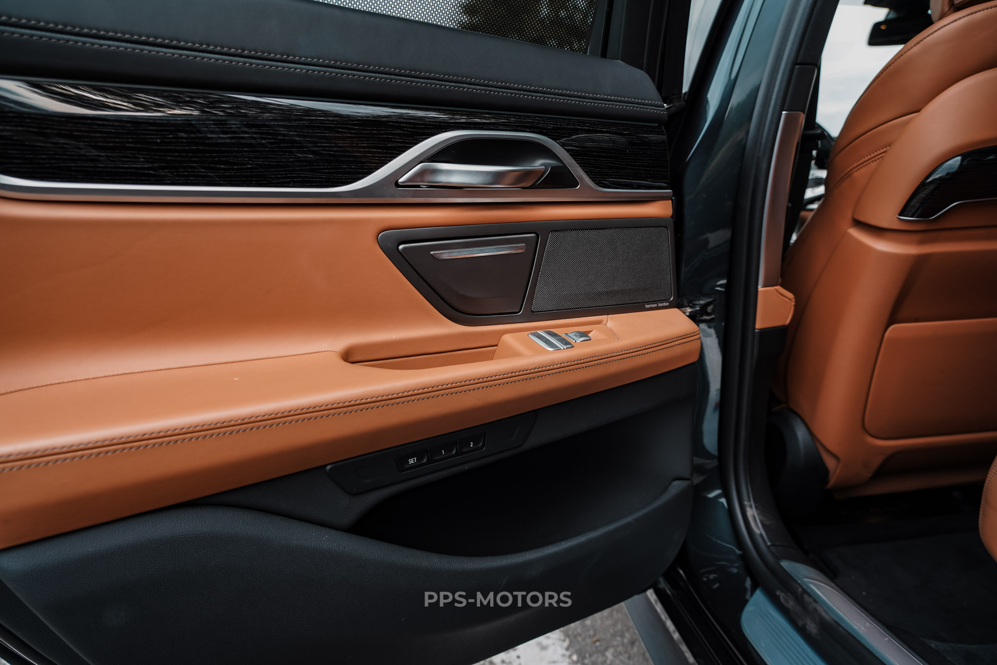 BMW BMW 740e Performance M-PAKKET photo 45