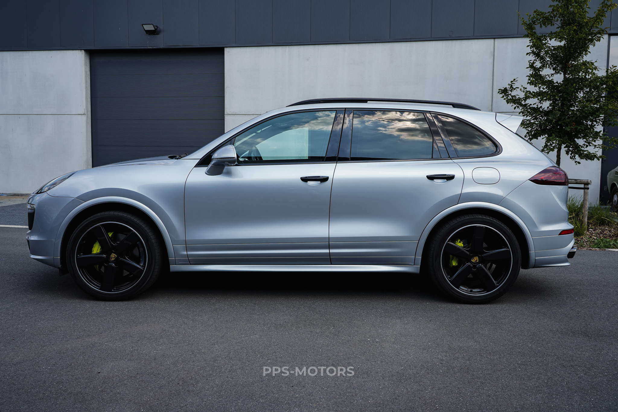 Porsche CAYENNE S E-HYBRID GTS PACK foto 3
