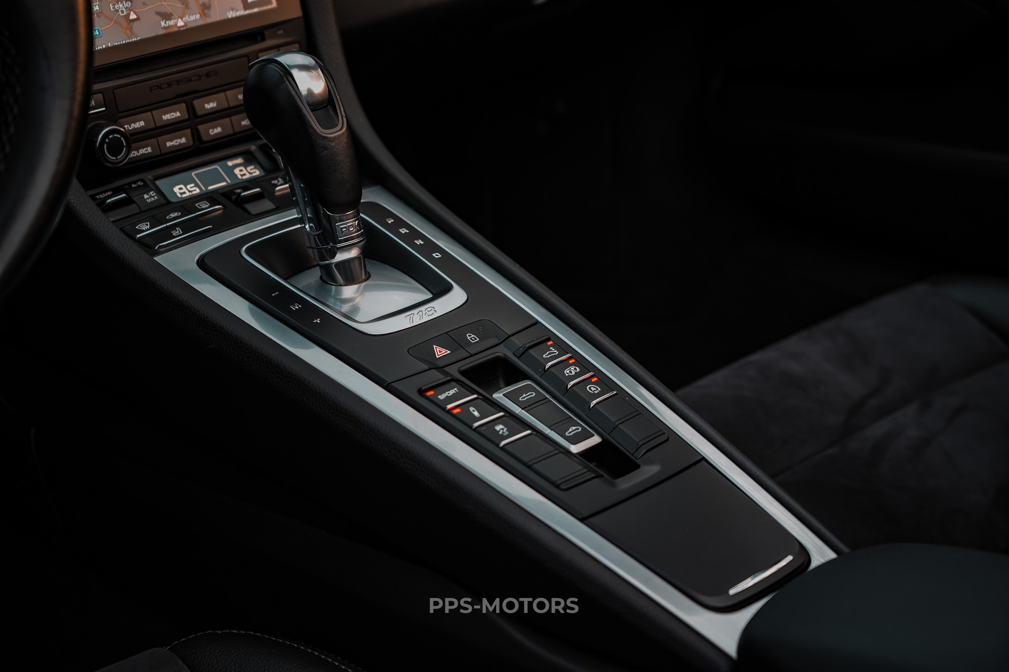 Porsche 718 BOXSTER 2.0 TURBO PDK photo 29