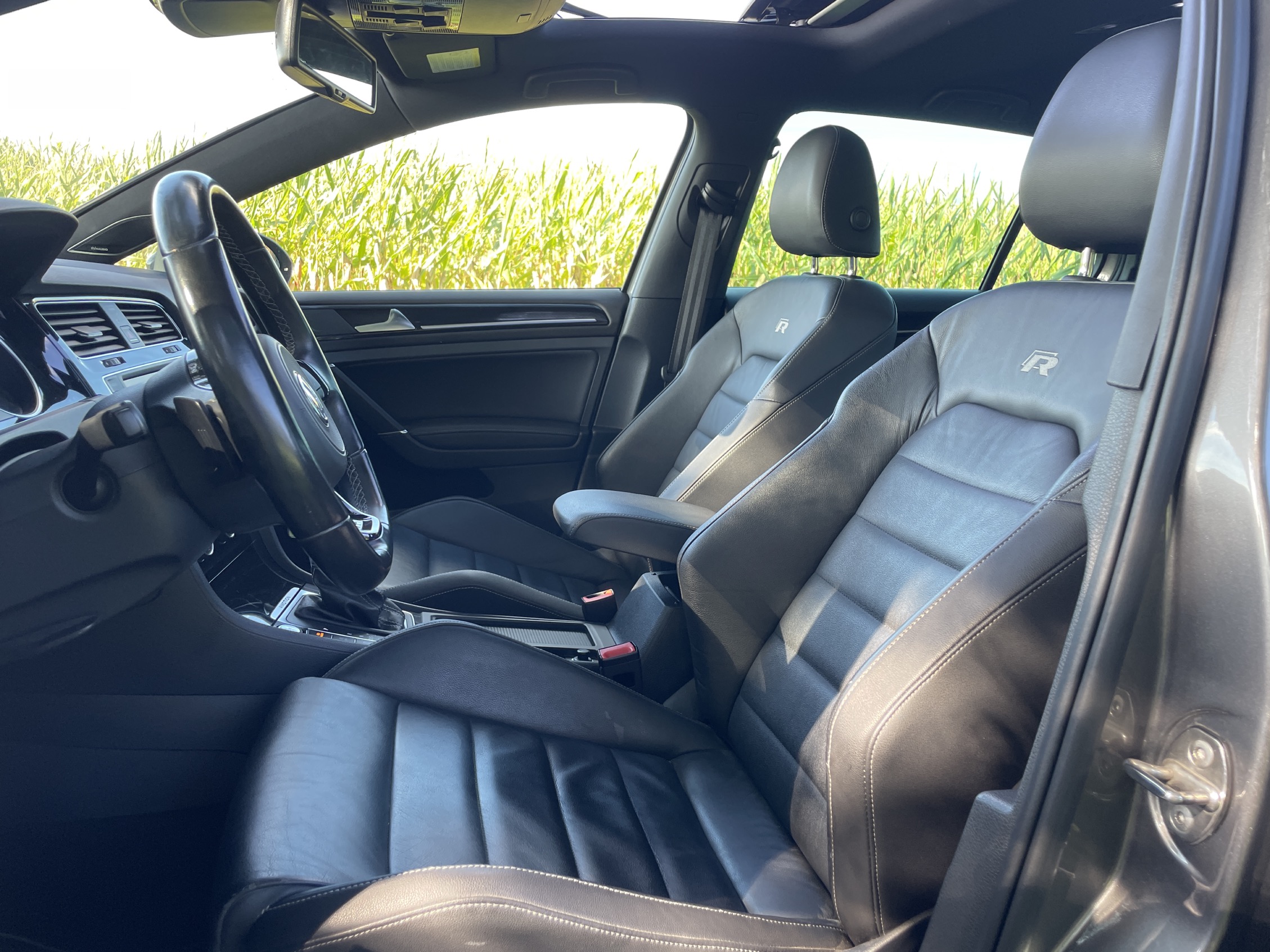 Volkswagen GOLF GTD 2.0 DSG - R PAKKET photo 29