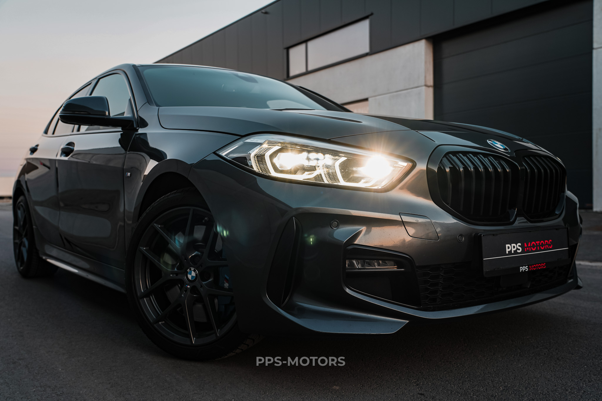BMW 118iA M-PAKKET photo 4