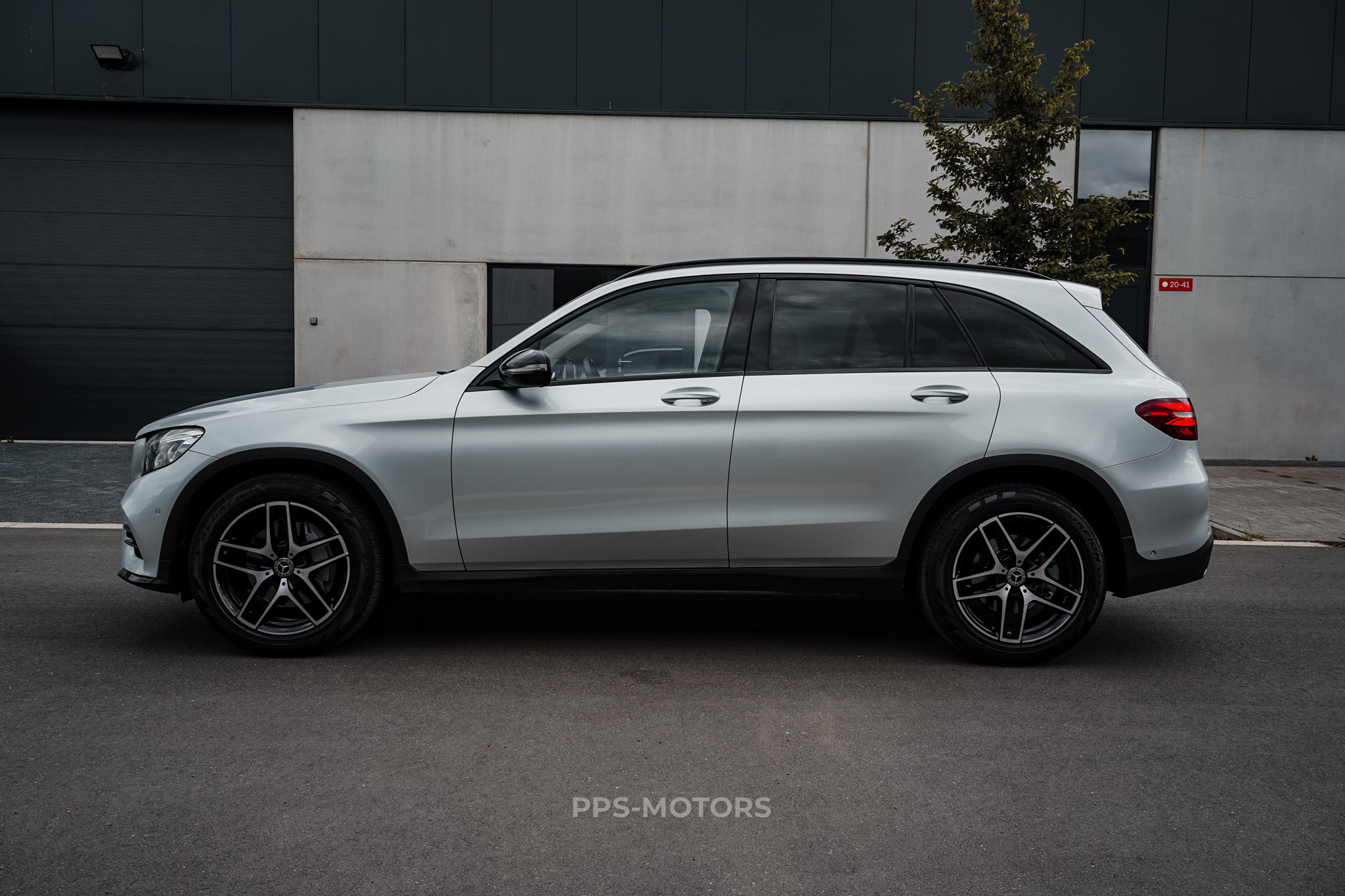 Mercedes Benz GLC 220d 4MATIC AMG-PAKKET photo 4