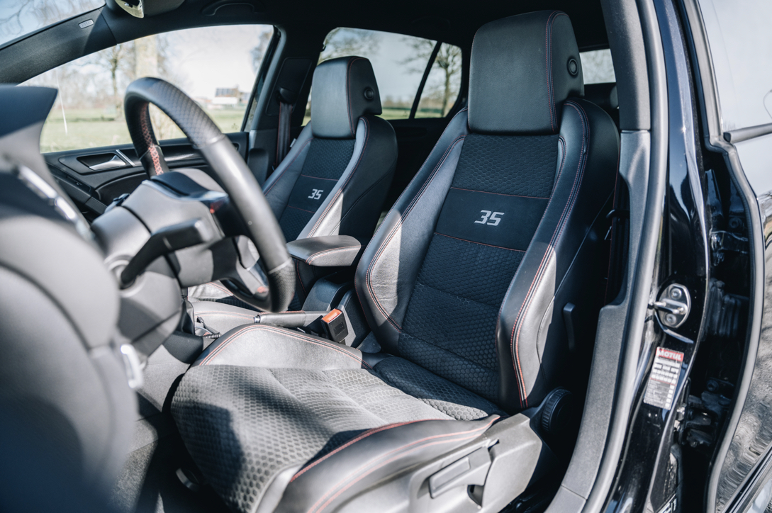 Volkswagen GOLF GTI EDITION 35 | AKRAPOVIC | STAGE2 photo 19