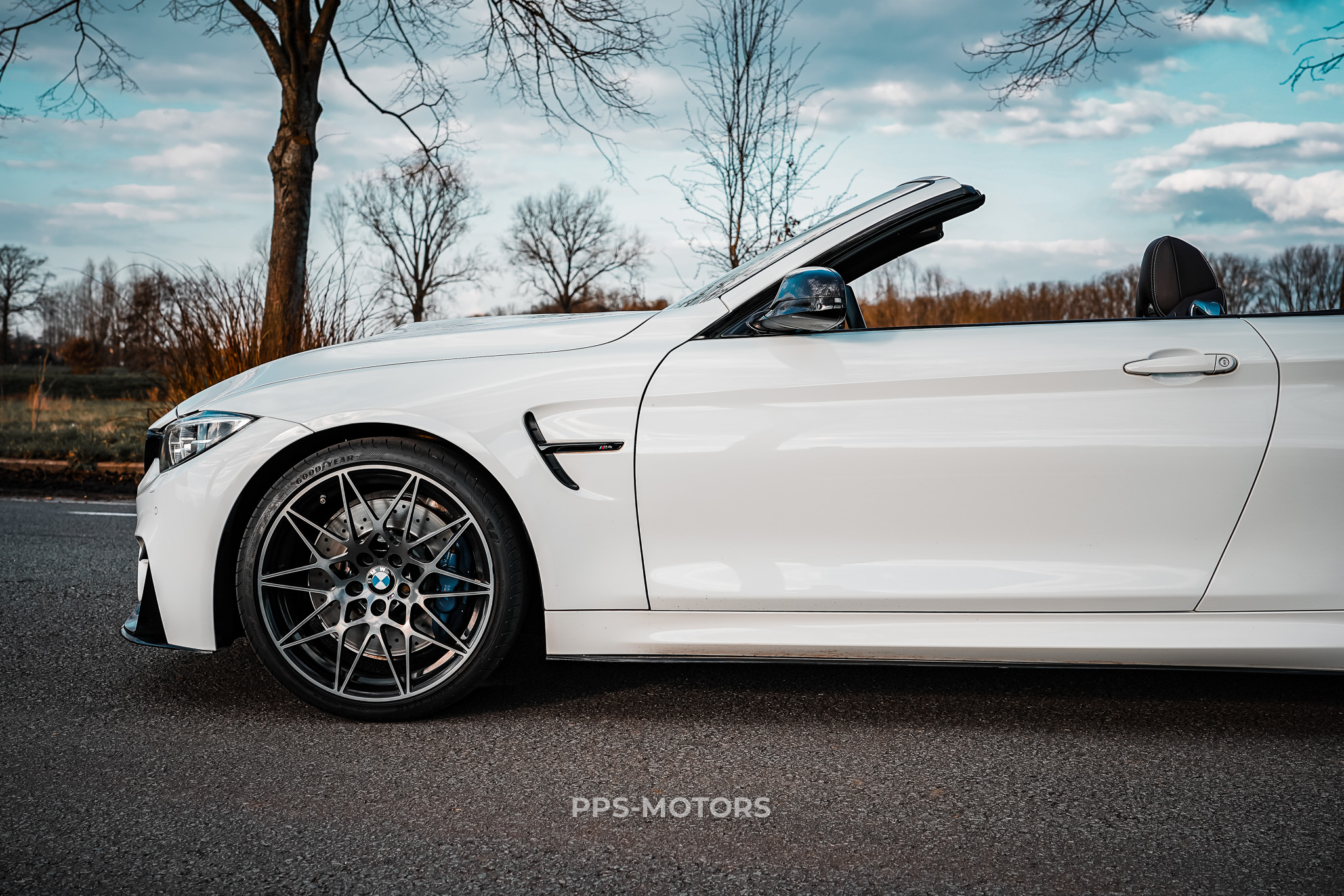 BMW M4 3.0 CABRIO INDIVIDUAL PACK photo 18