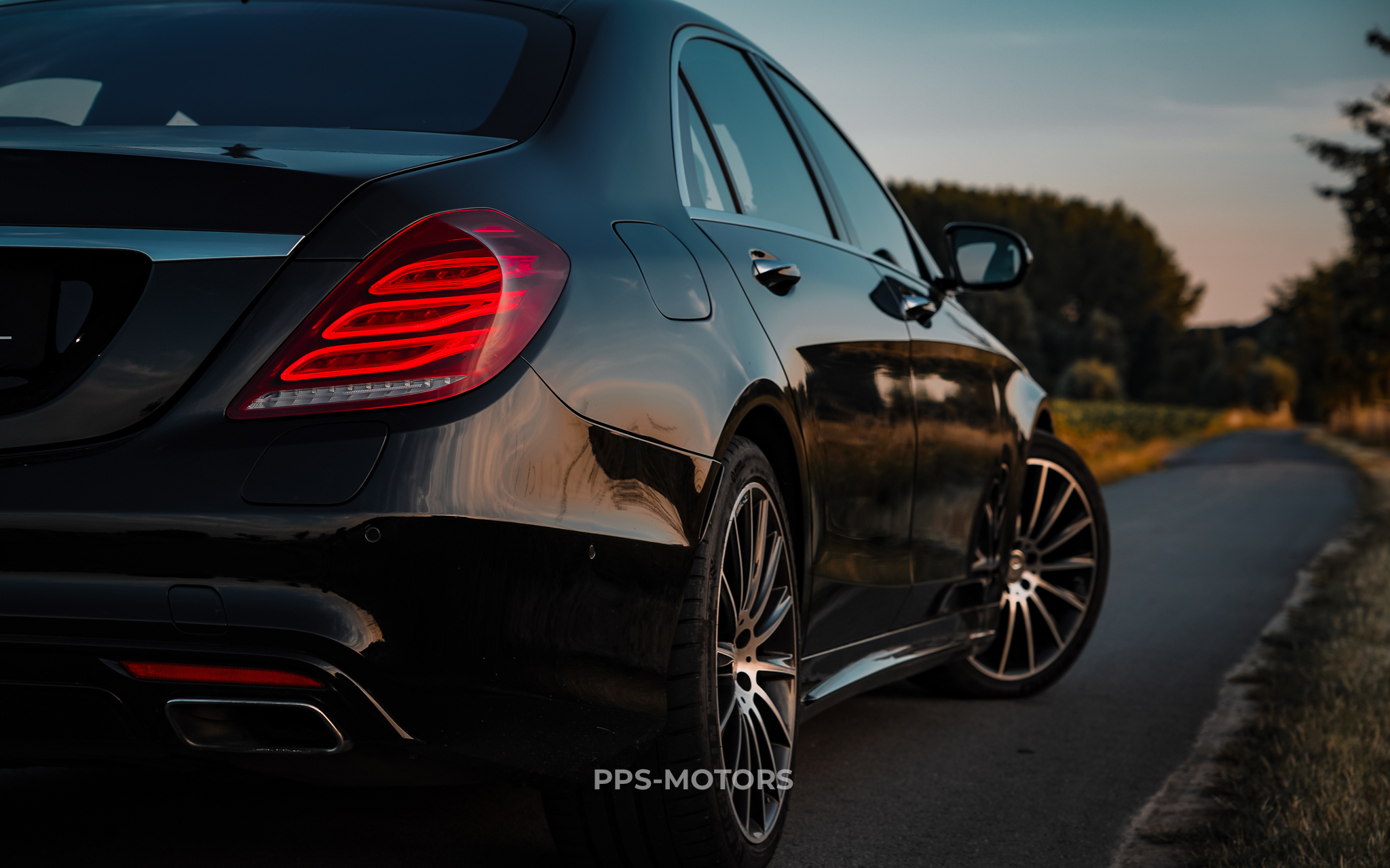 Mercedes Benz S500 L photo 16