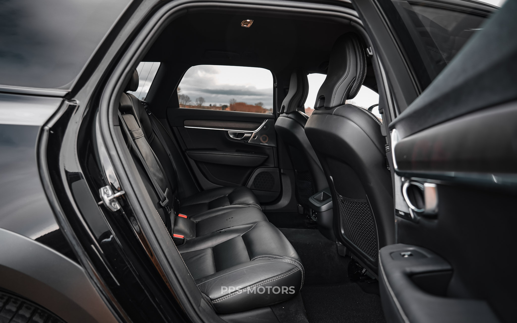 Volvo V90 CROSS COUNTRY 2.0 D4 4X4 photo 23