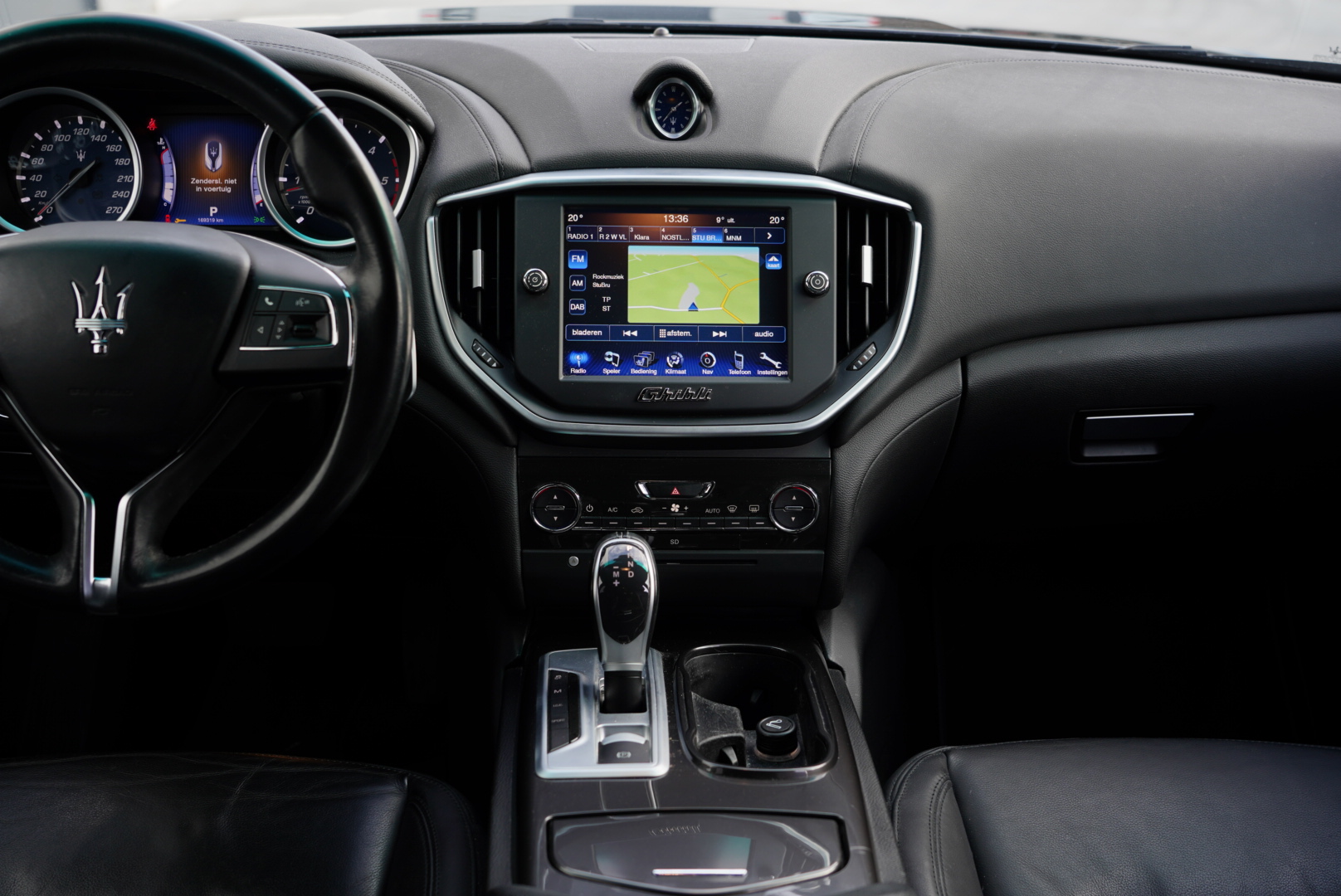 Maserati GHIBLI 3.0 photo 8