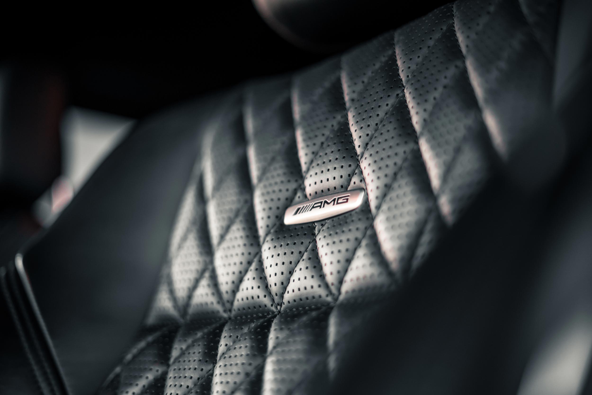 Mercedes Benz G63 AMG 5.5 V8 | BRABUS OPTIK photo 24