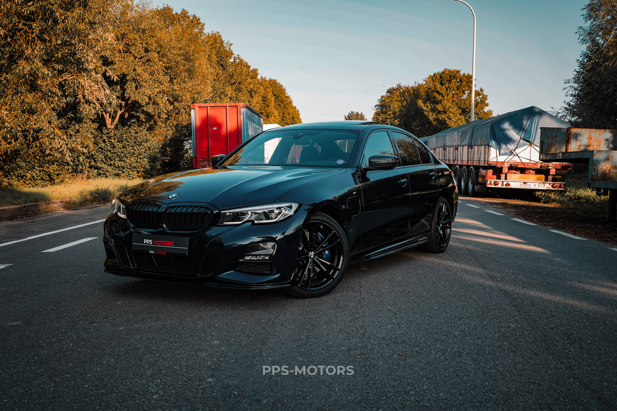 BMW 330e M-PAKKET M-PERFORMANCE photo 1