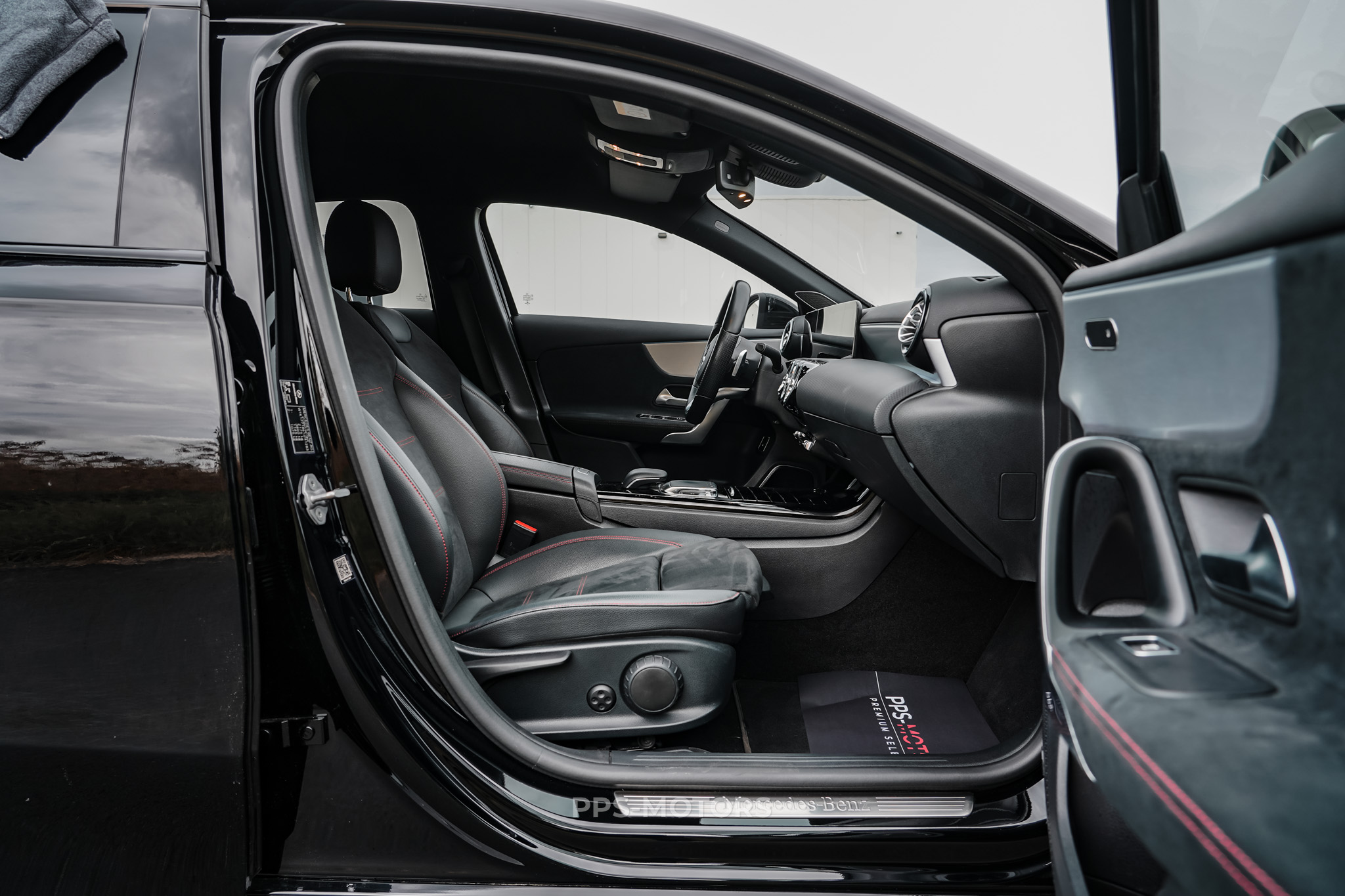 Mercedes Benz A250 HYBRID AMG PAKKET photo 16