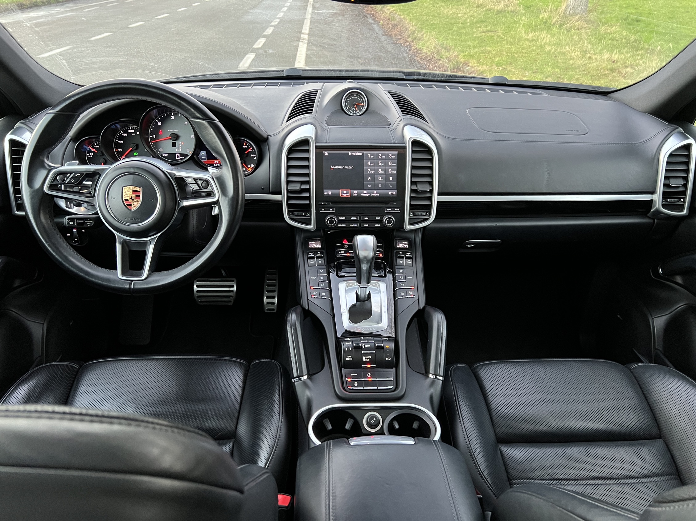 Porsche CAYENNE S 4.2 V8 PLATINUM EDITION photo 10
