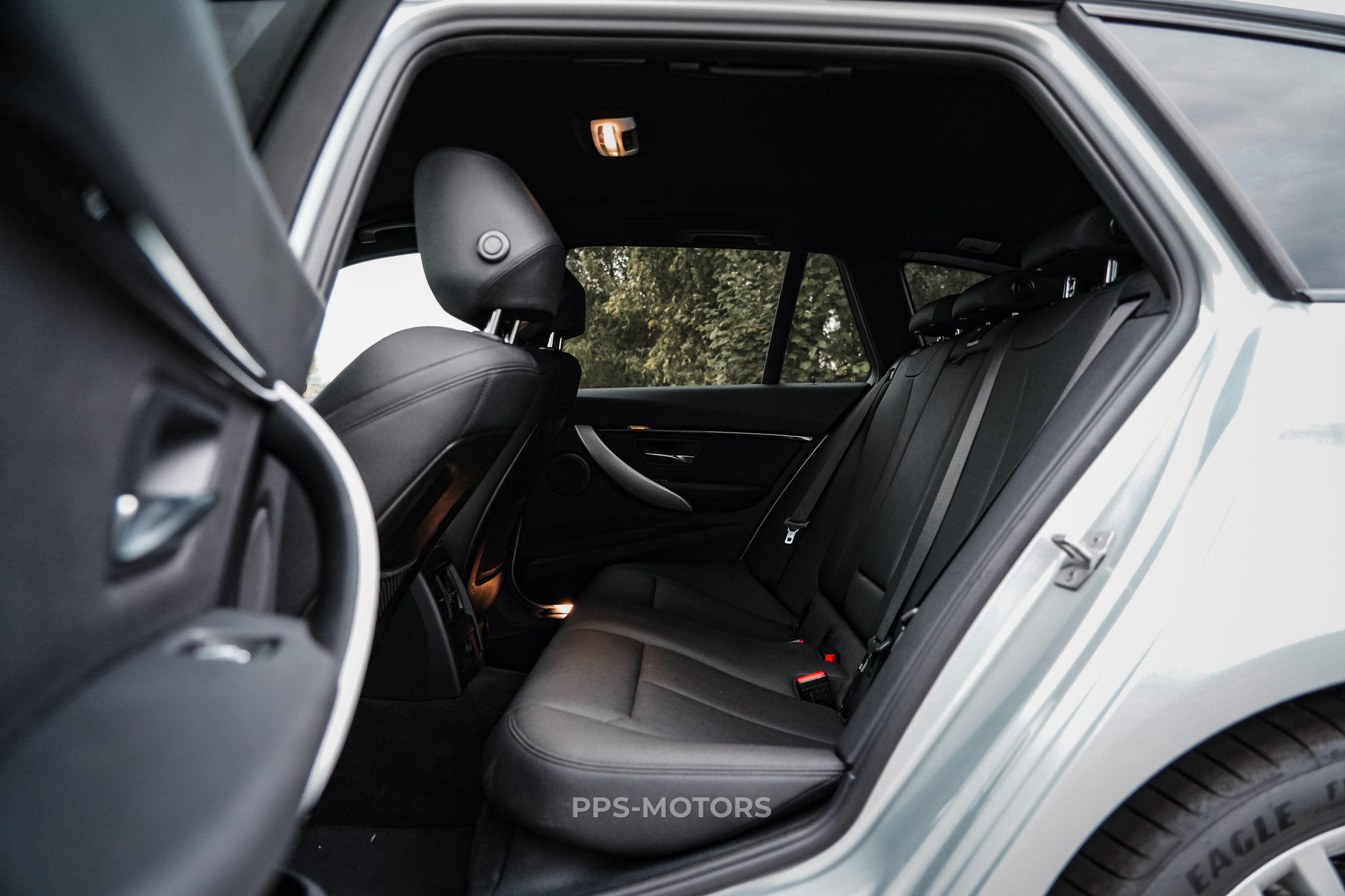 BMW 318iA M-PAKKET photo 14