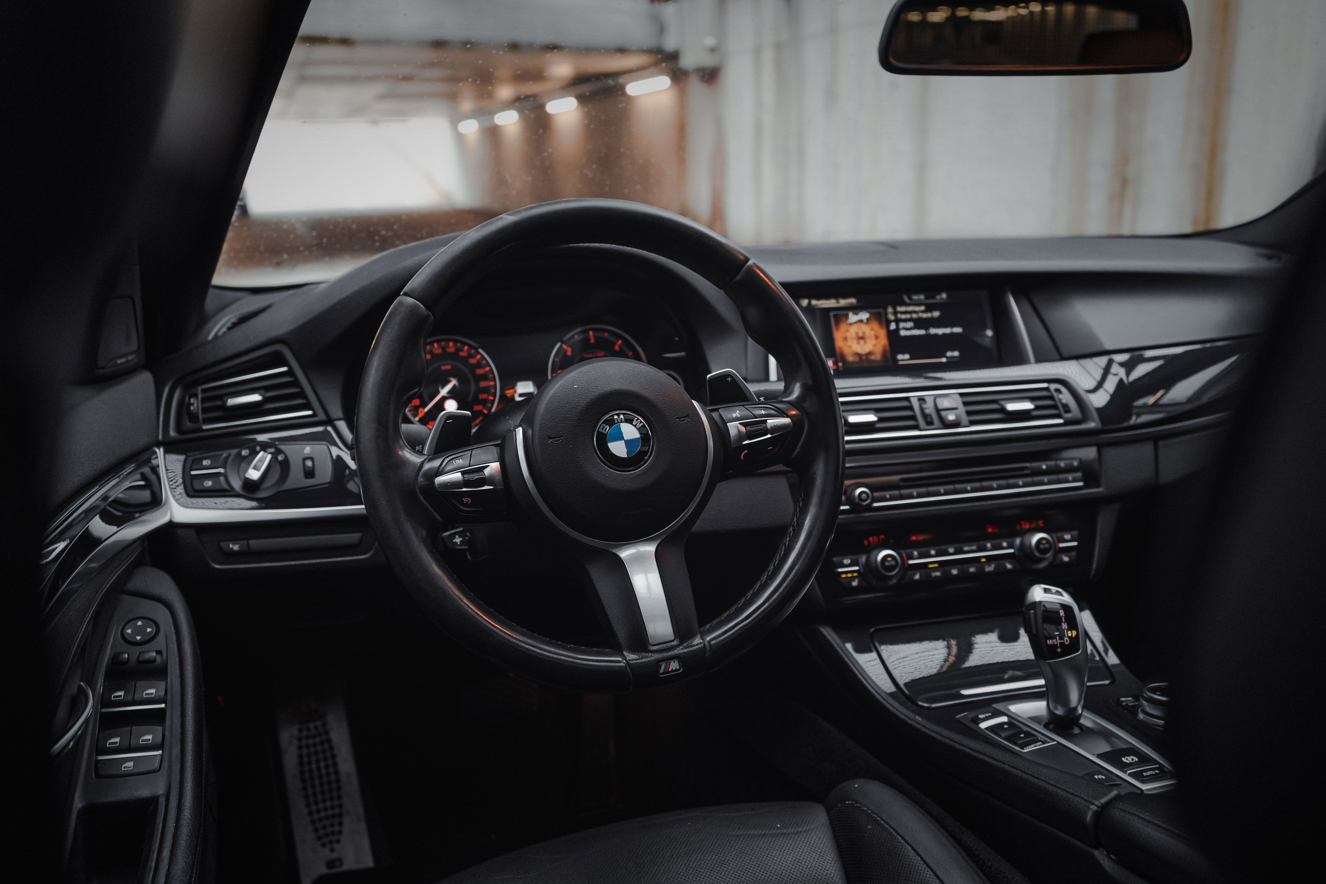 BMW 520d BREAK M-PAKKET photo 9