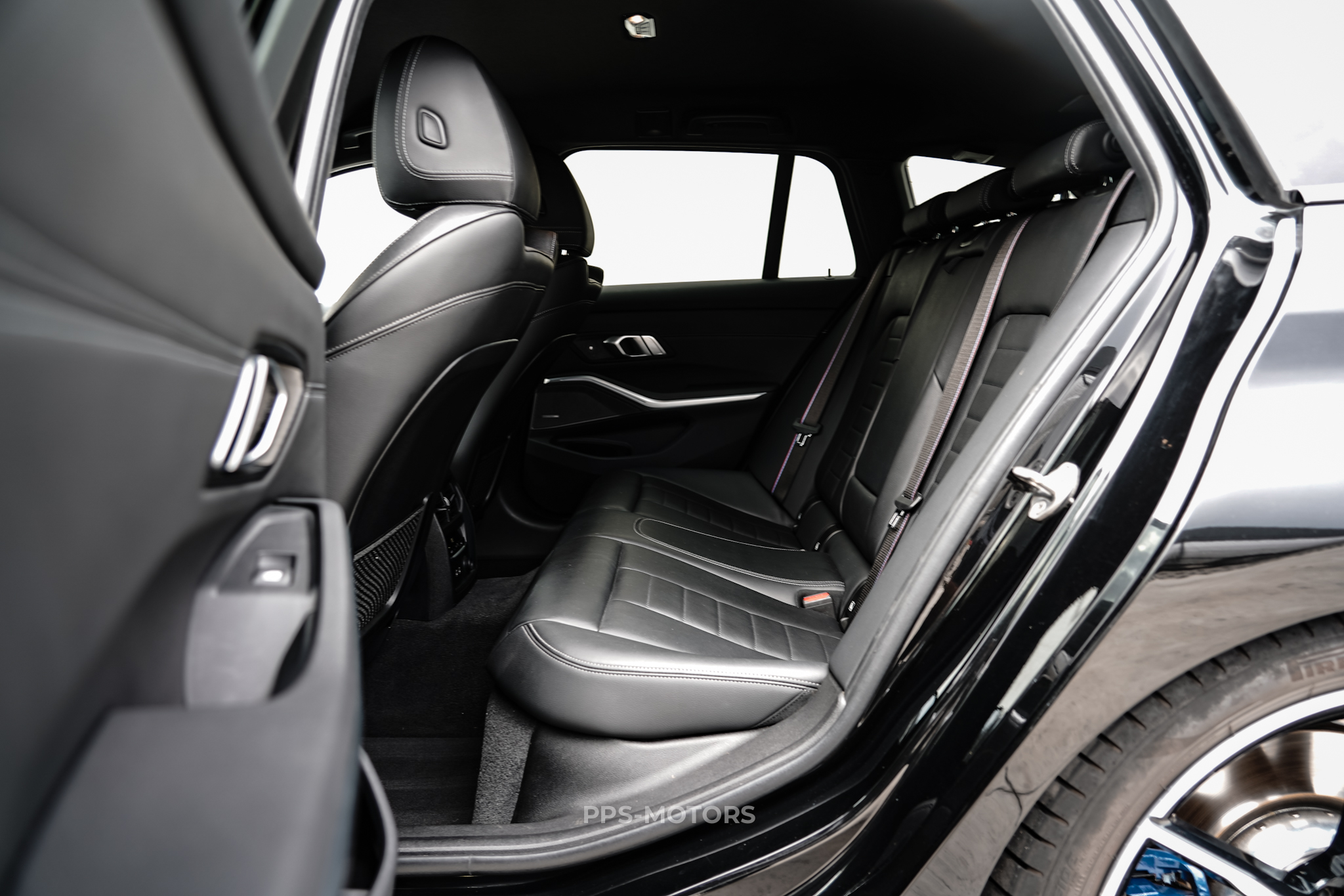 BMW M340i xDrive photo 10