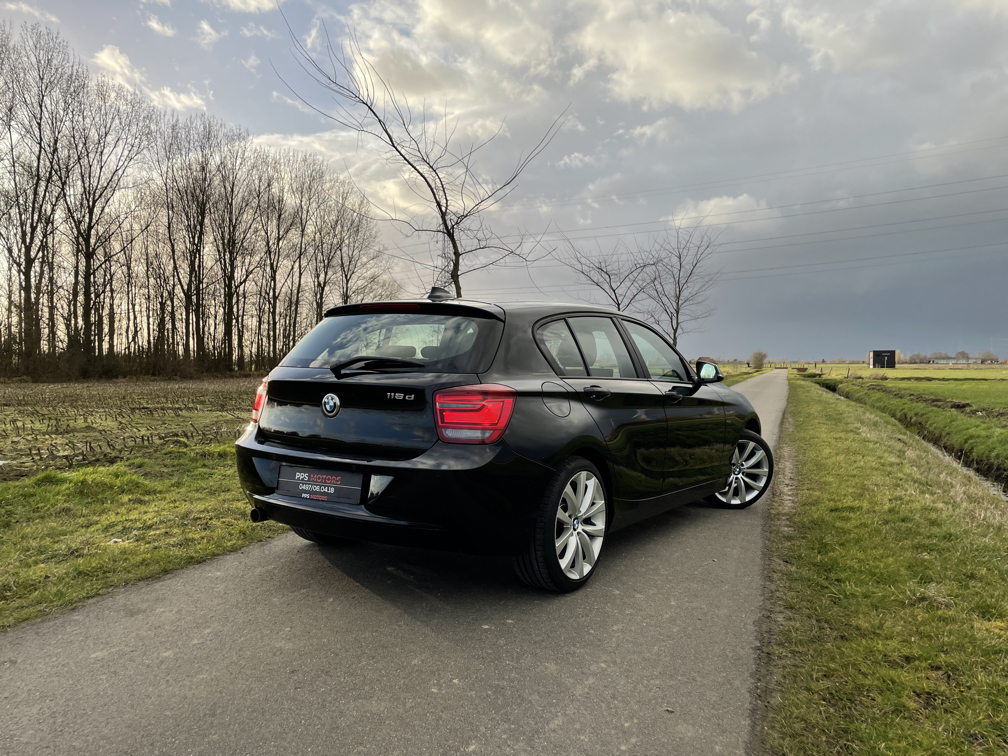 BMW 118d photo 6