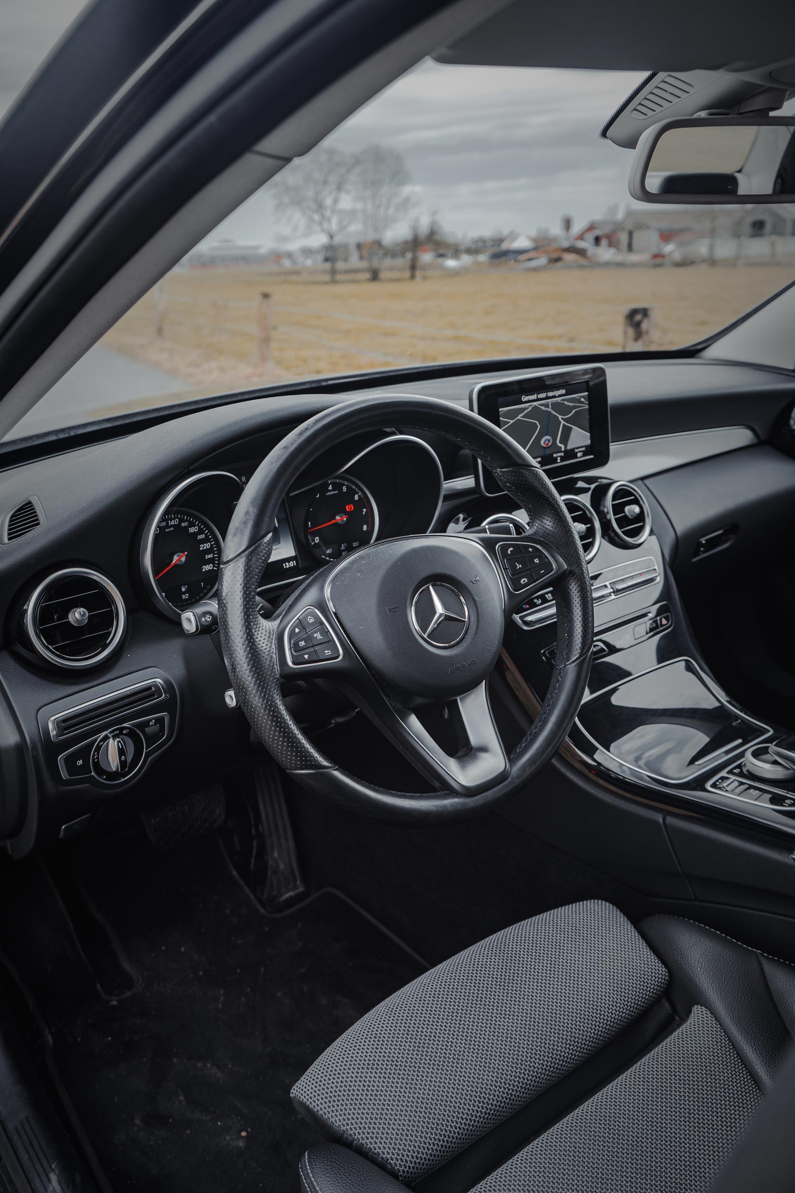 Mercedes Benz C180 photo 11