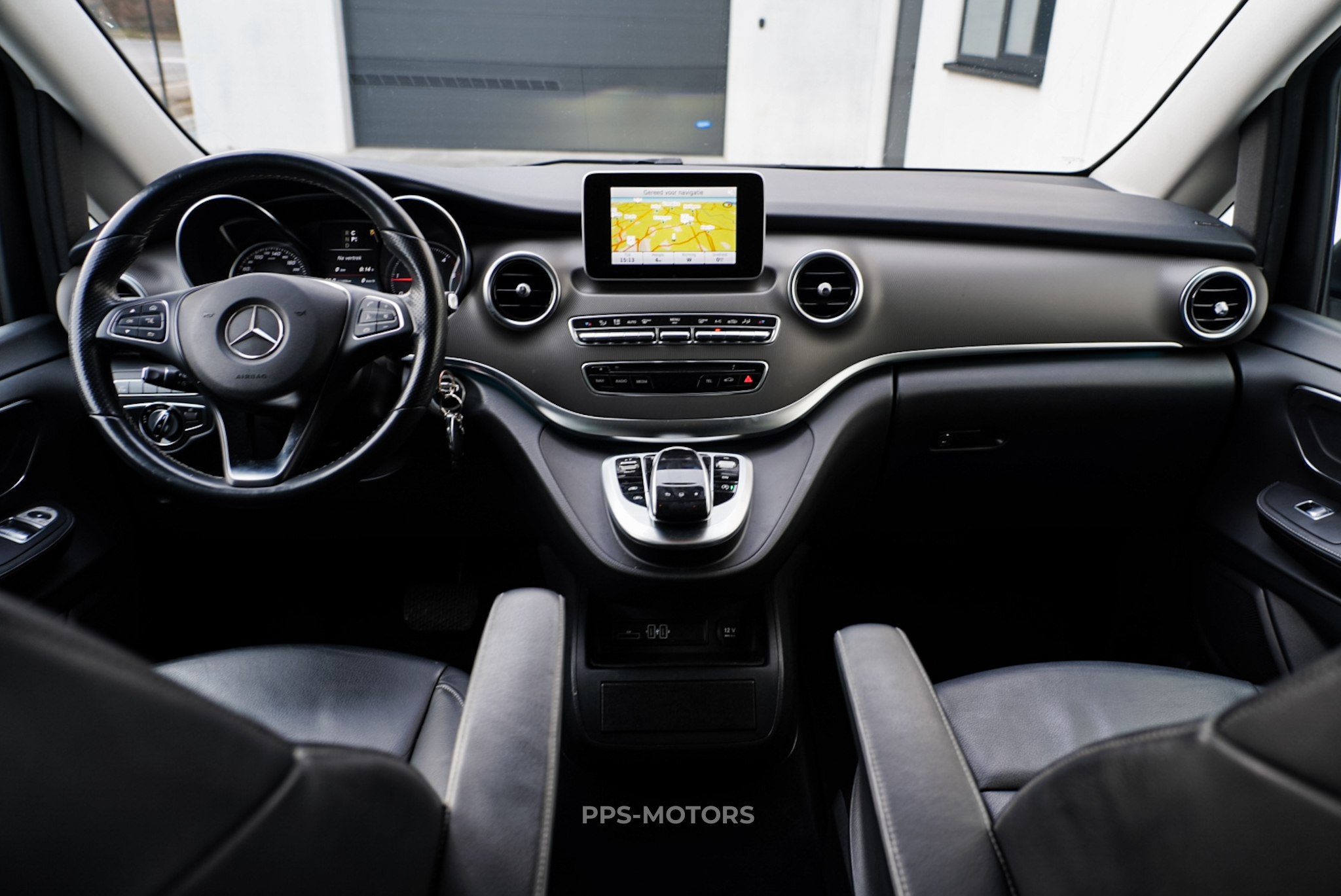 Mercedes Benz V250 AVANTGARDE photo 10