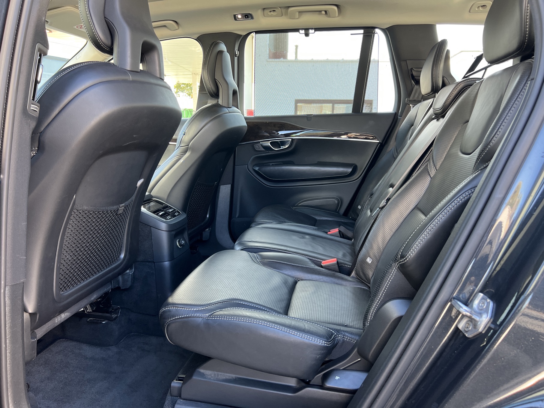 Volvo XC90 2.0 T8 INSCRIPTION photo 29