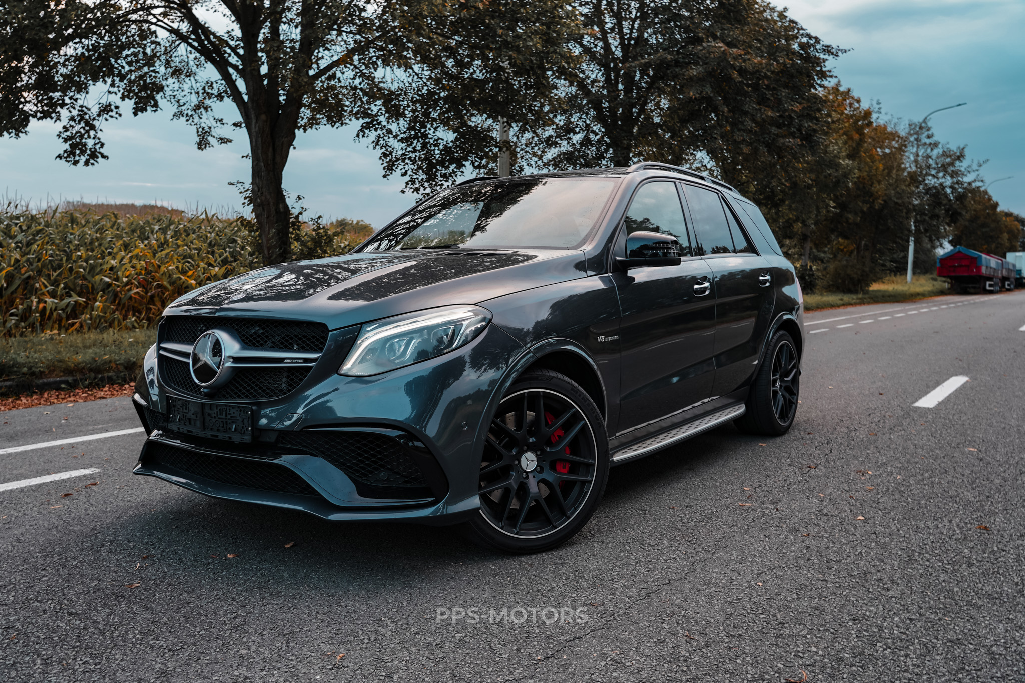 Mercedes Benz GLE63 AMG 5.5 V8 BITURBO photo 1
