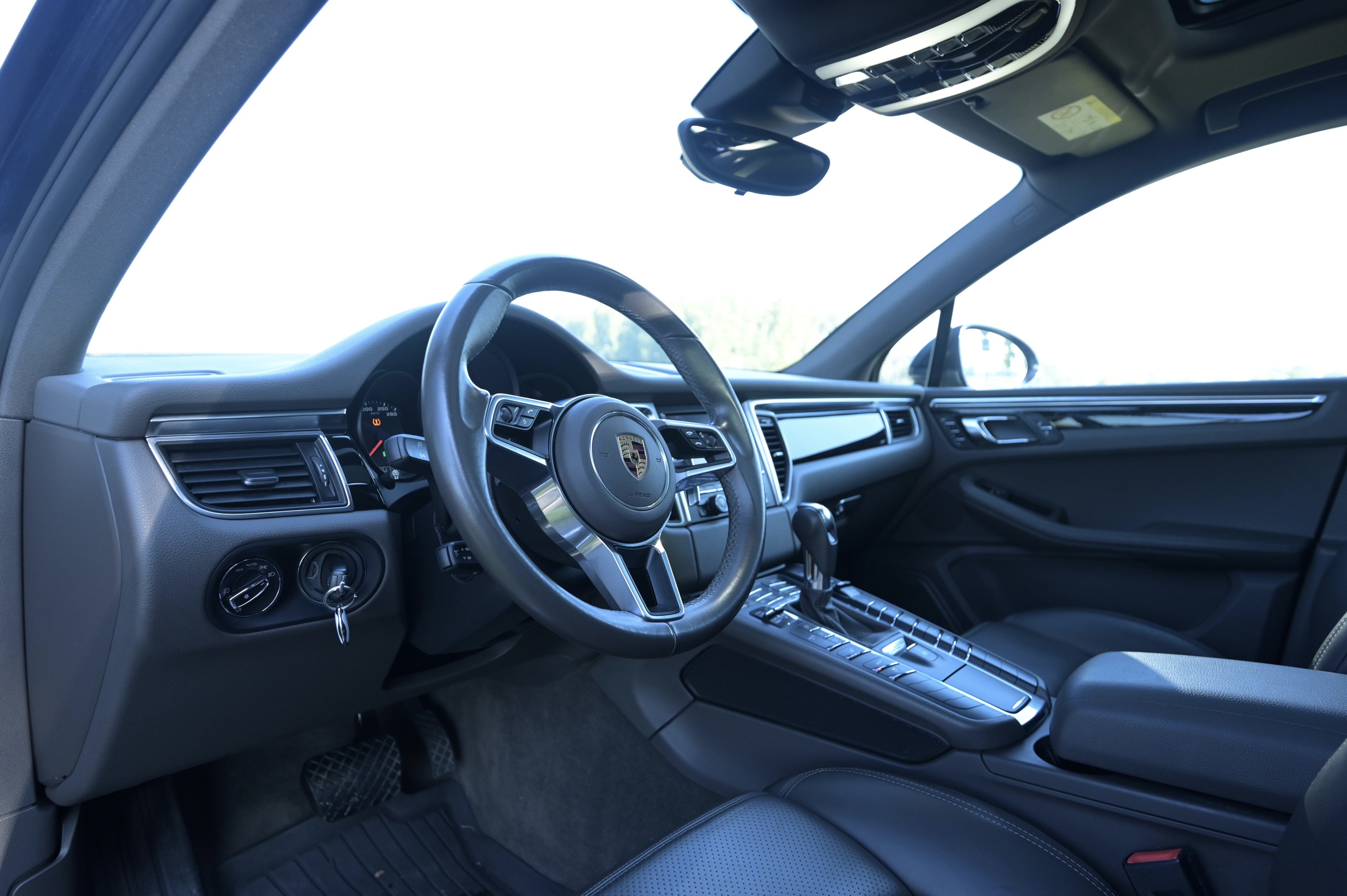 Porsche MACAN S 3.0D V6 - LICHTE VRACHT photo 17