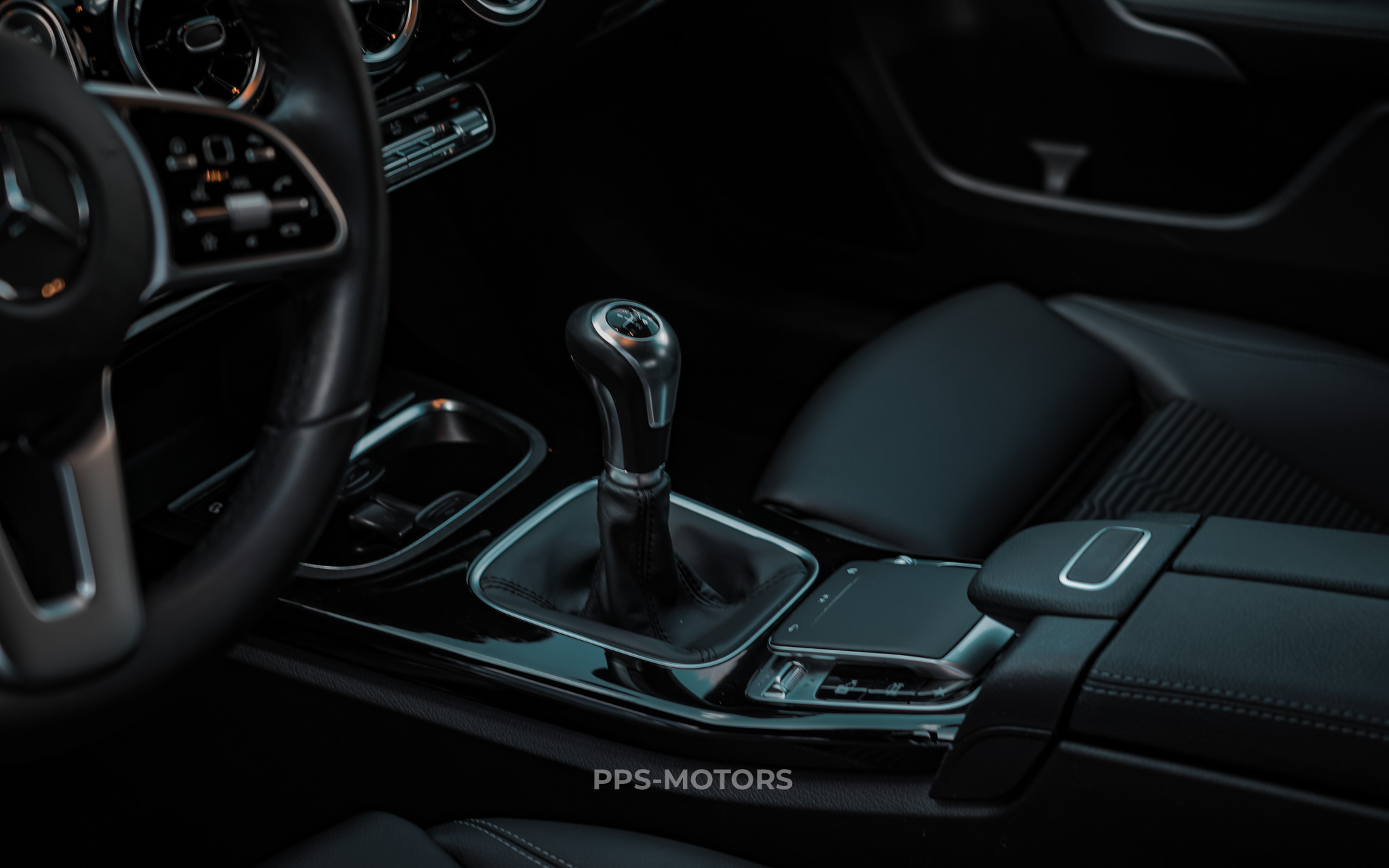 Mercedes Benz A200 LAUNCH EDITION photo 31