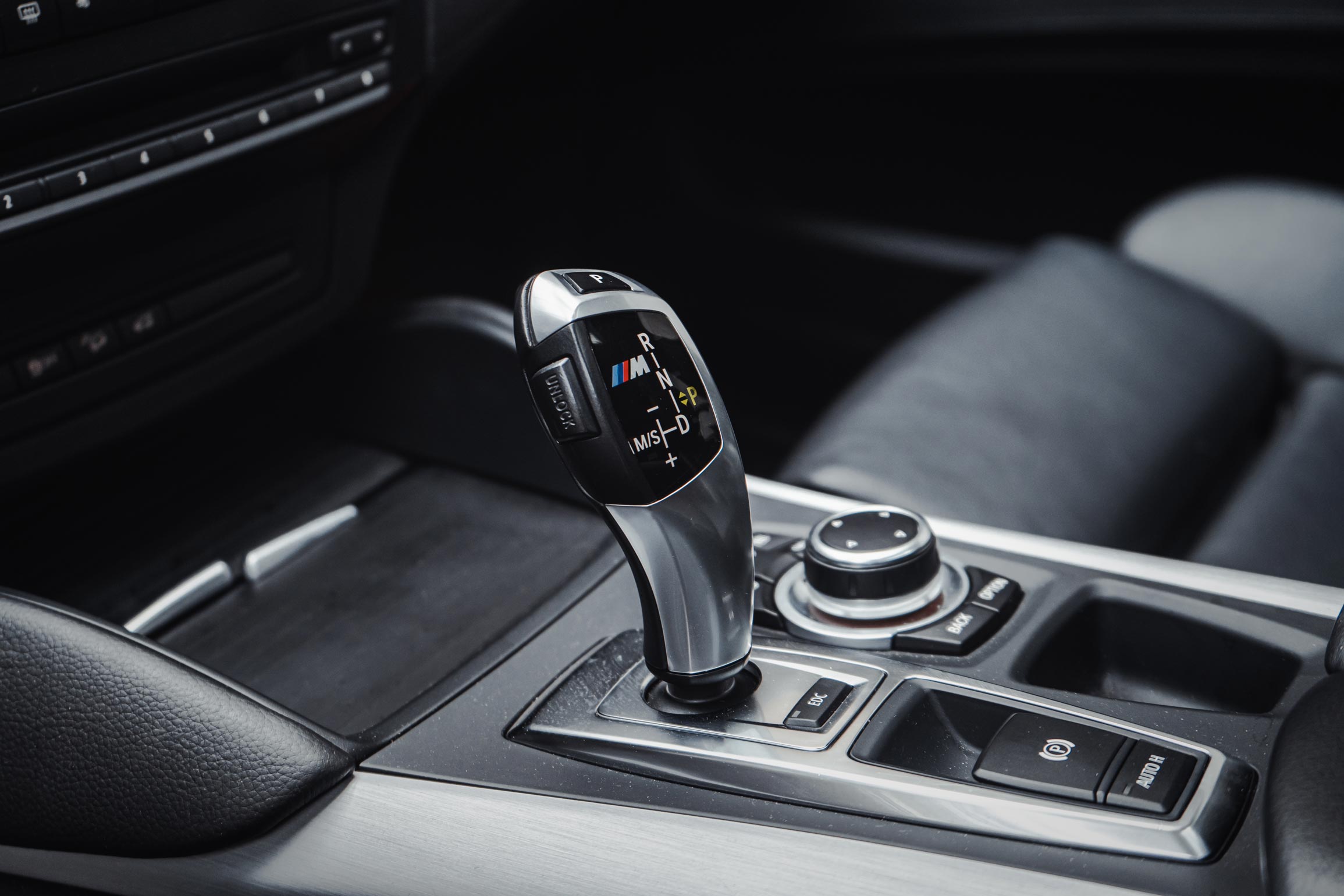 BMW X6 M 4.4i V8 TWIN-TURBO - LICHTE VRACHT photo 28