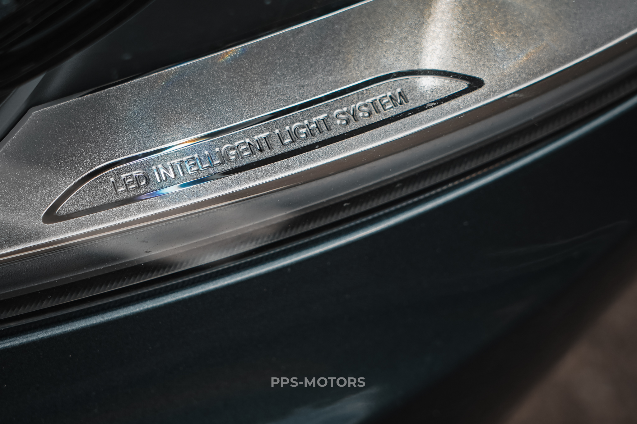 Mercedes Benz V220 photo 6