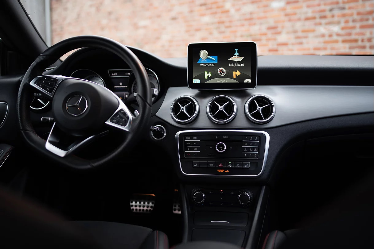 Mercedes Benz CLA 200 AMG-PAKKET photo 6