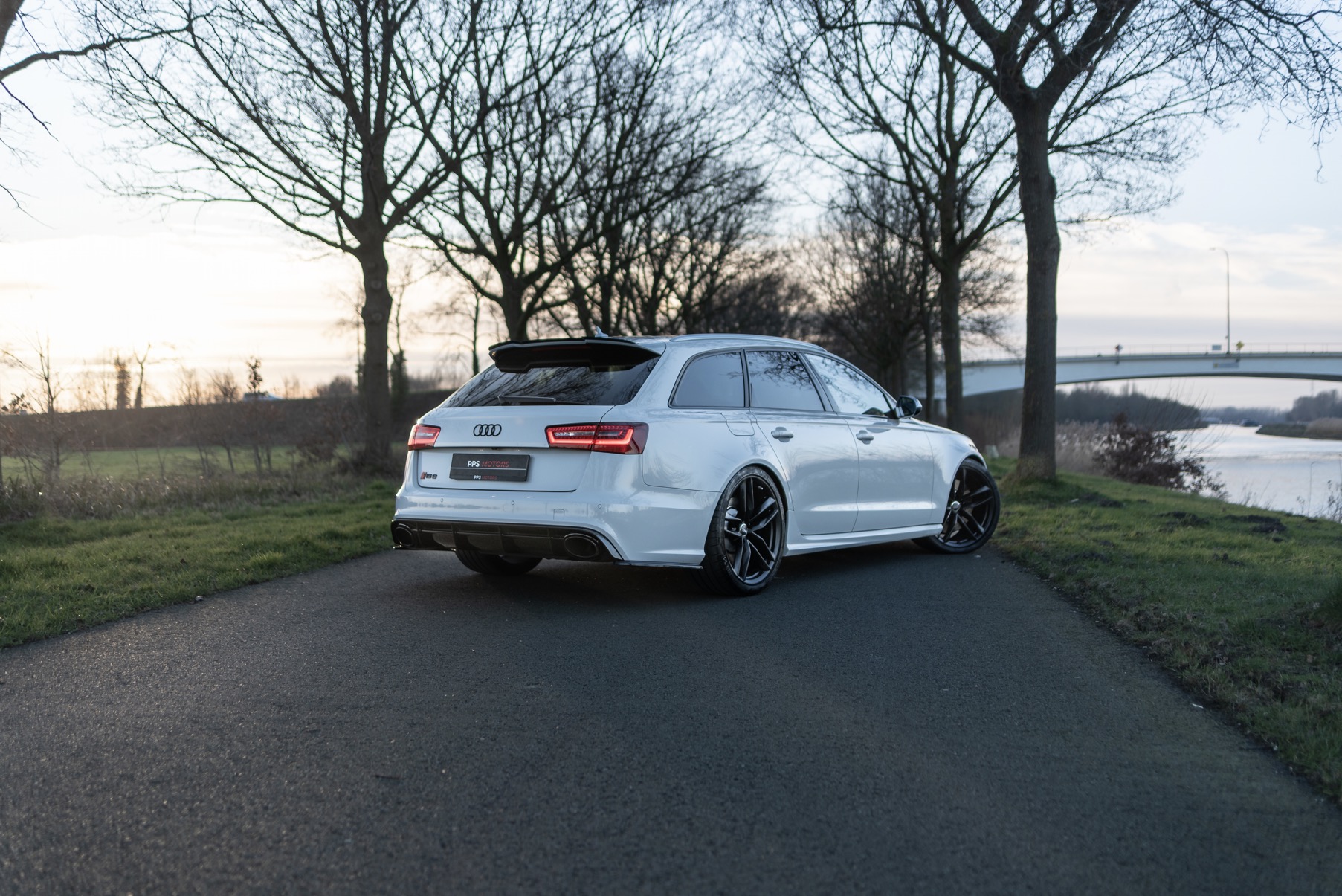 Audi RS6 4.0 V8 QUATTRO MILLTEK photo 5