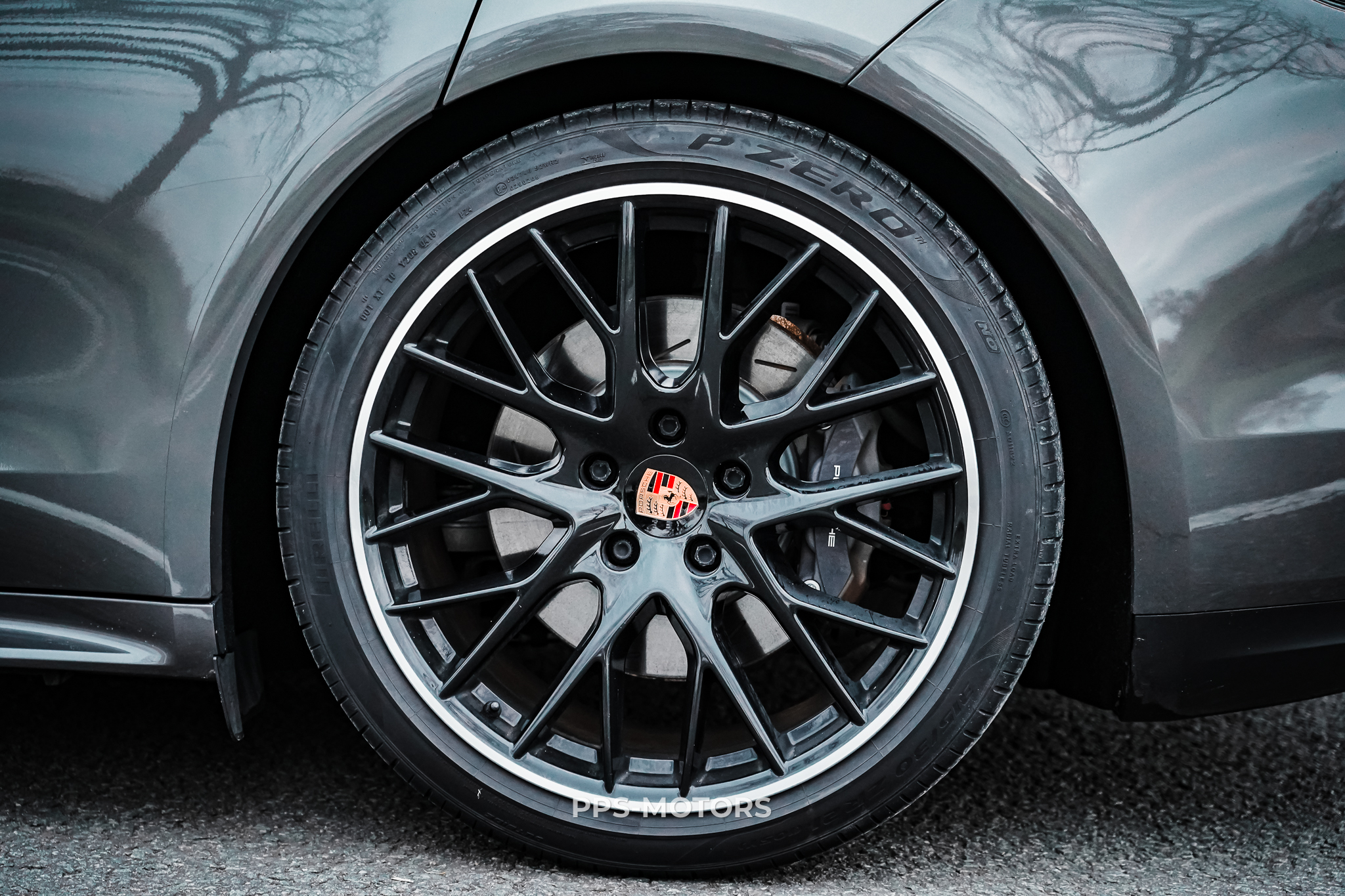 Porsche PANAMERA 4 E-HYBRID photo 36