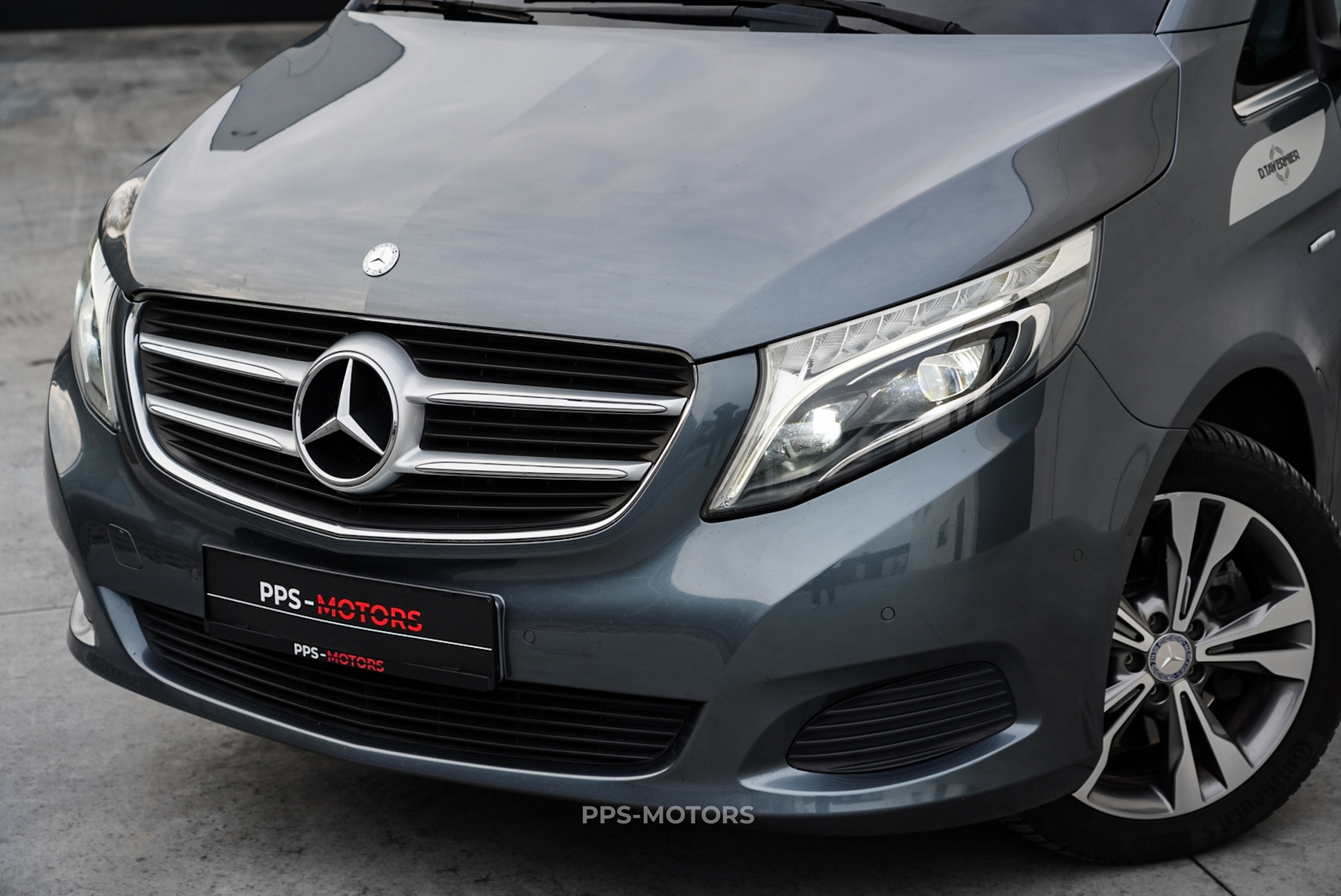 Mercedes Benz V250 AVANTGARDE photo 2
